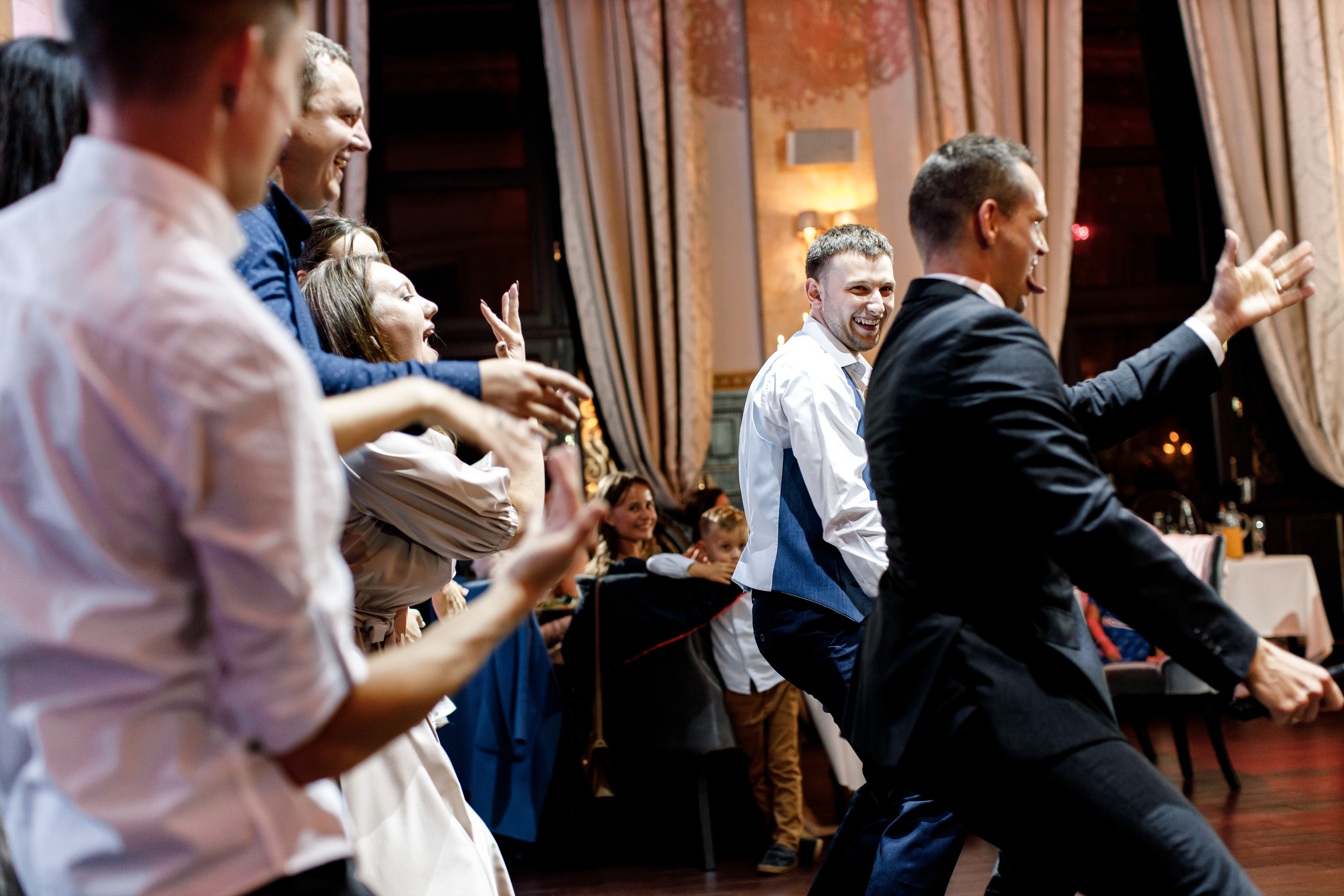 Ivan & Vika — Saint-Petersburg (Russia). Richard and Irene - Destination wedding photographer