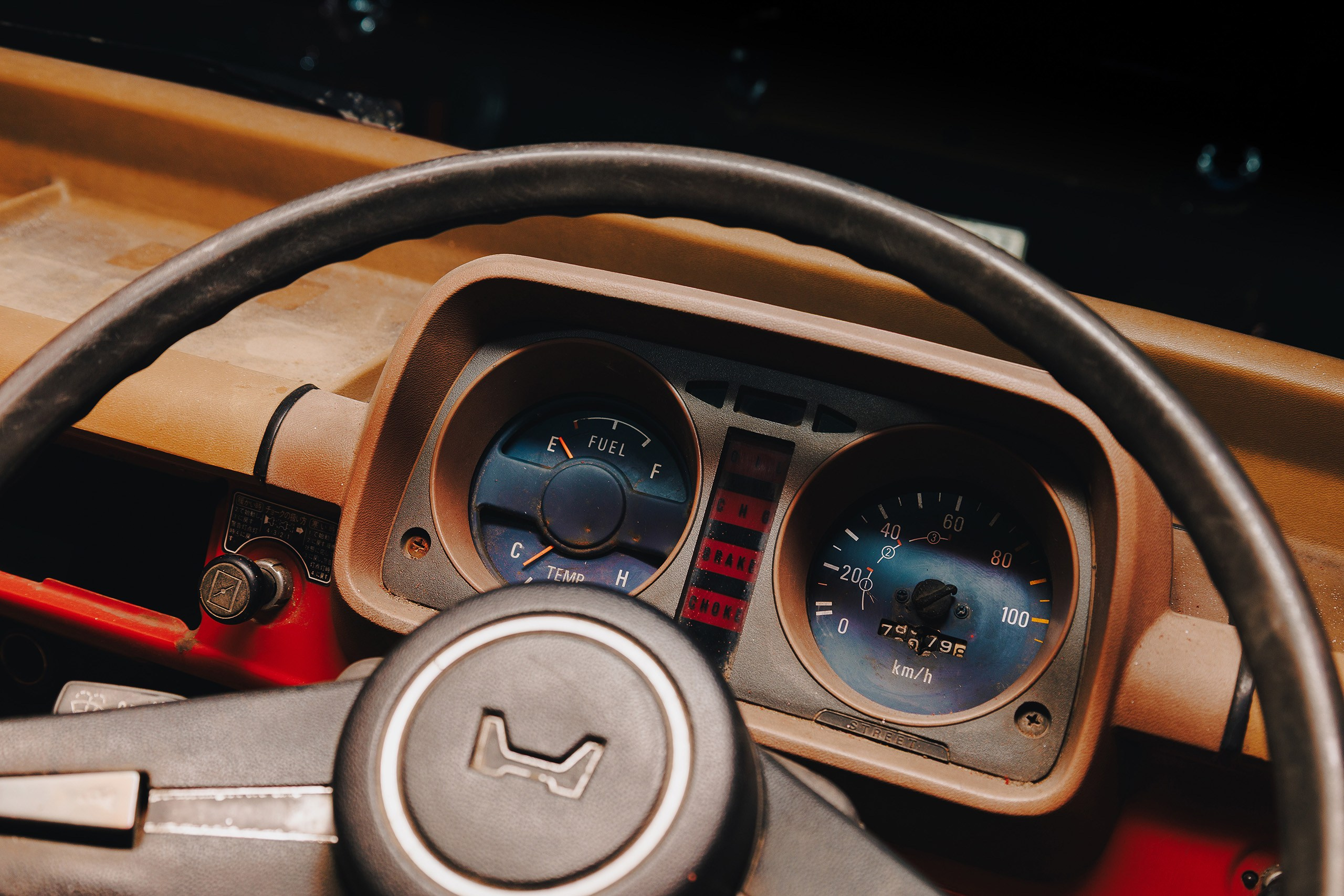 Съёмка автомобиля Honda Acty в музее Buckets Empire