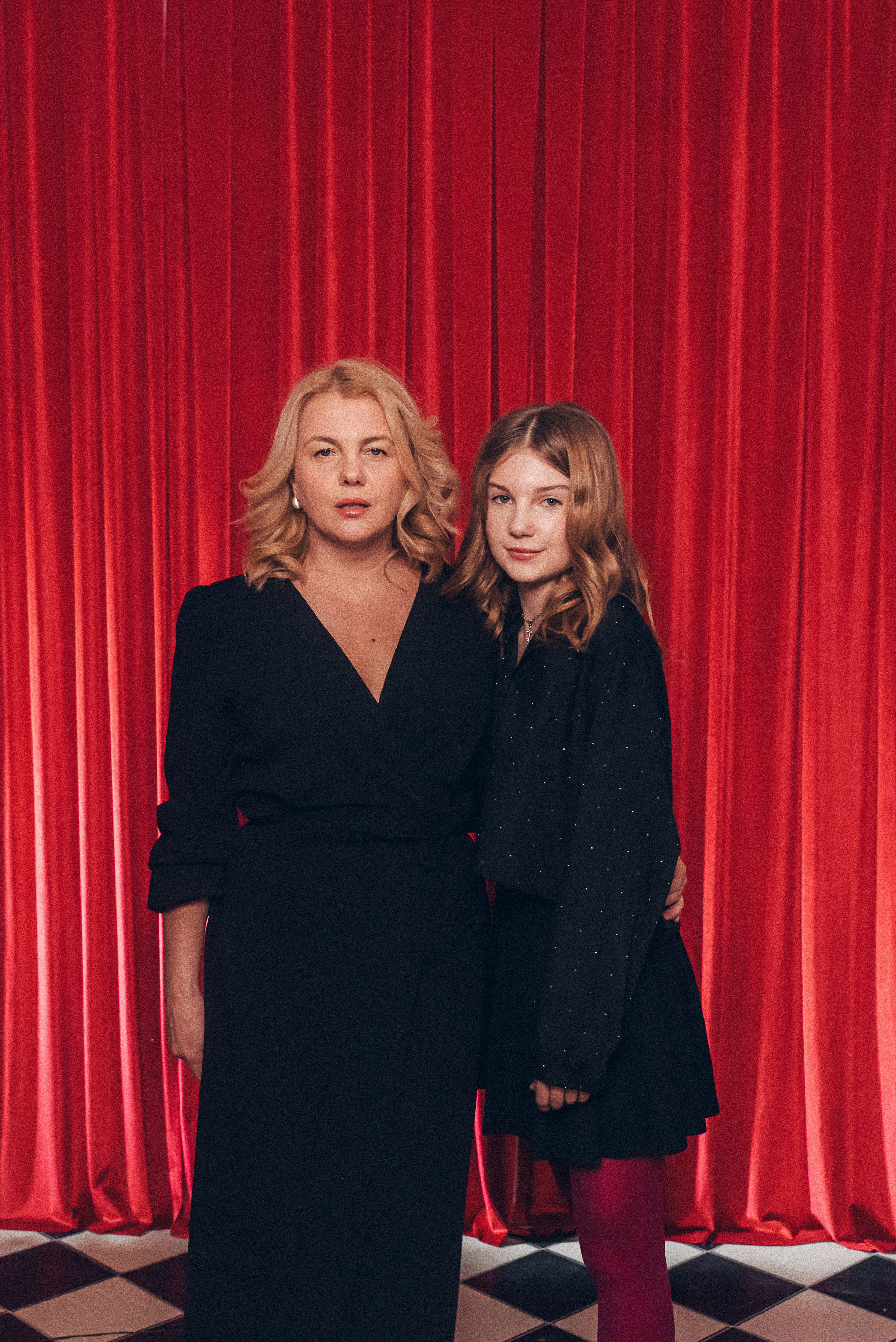 ИРИНА и АЛИСА. Ольга Козлова фотограф Волгоград olkiny-fotki.ru