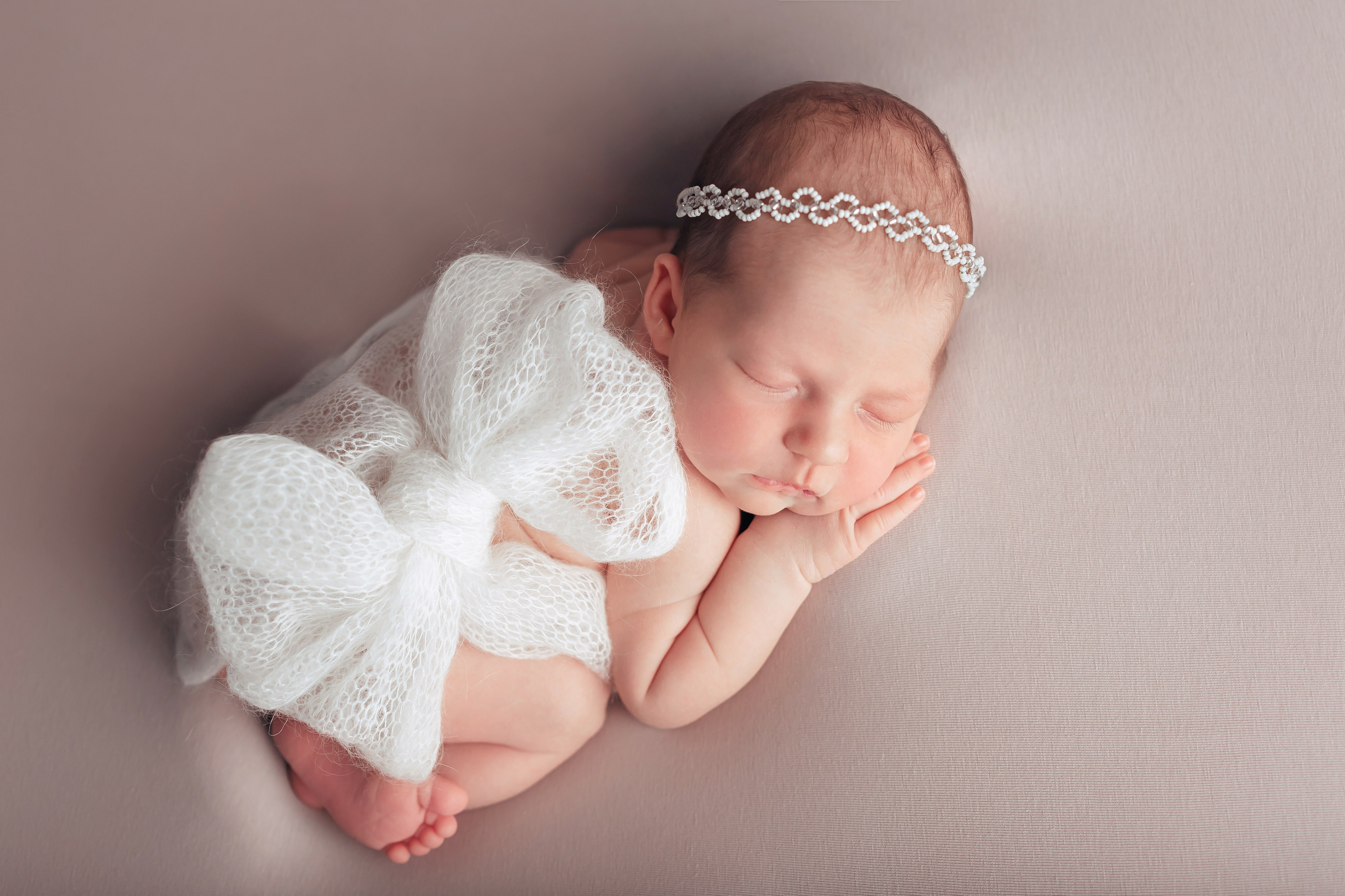 Подарочек. Фотограф Новорожденных и беременности г. Тюмень