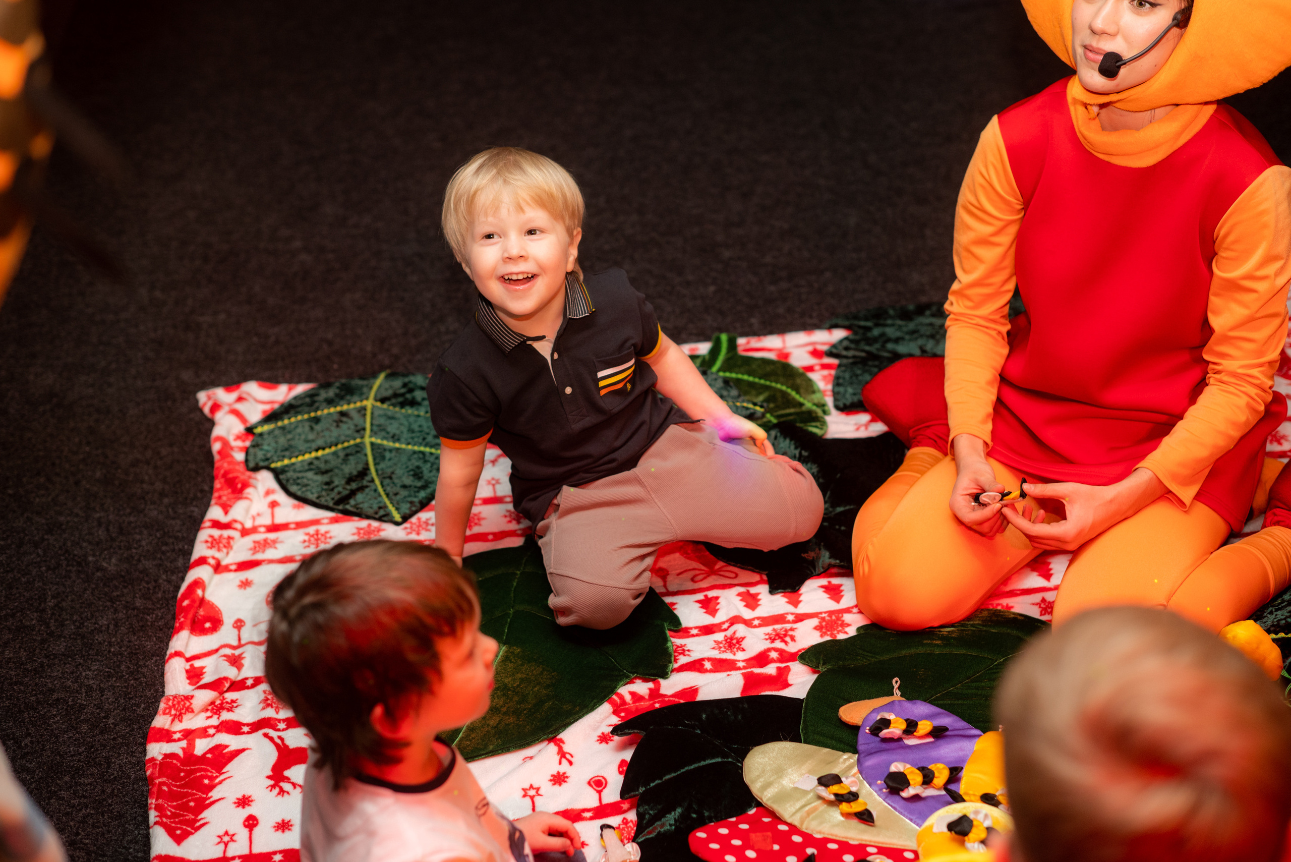 Kids celebrating. Фотограф Прага | Photographer Prague| Фотограф в Праге Яра Куркус