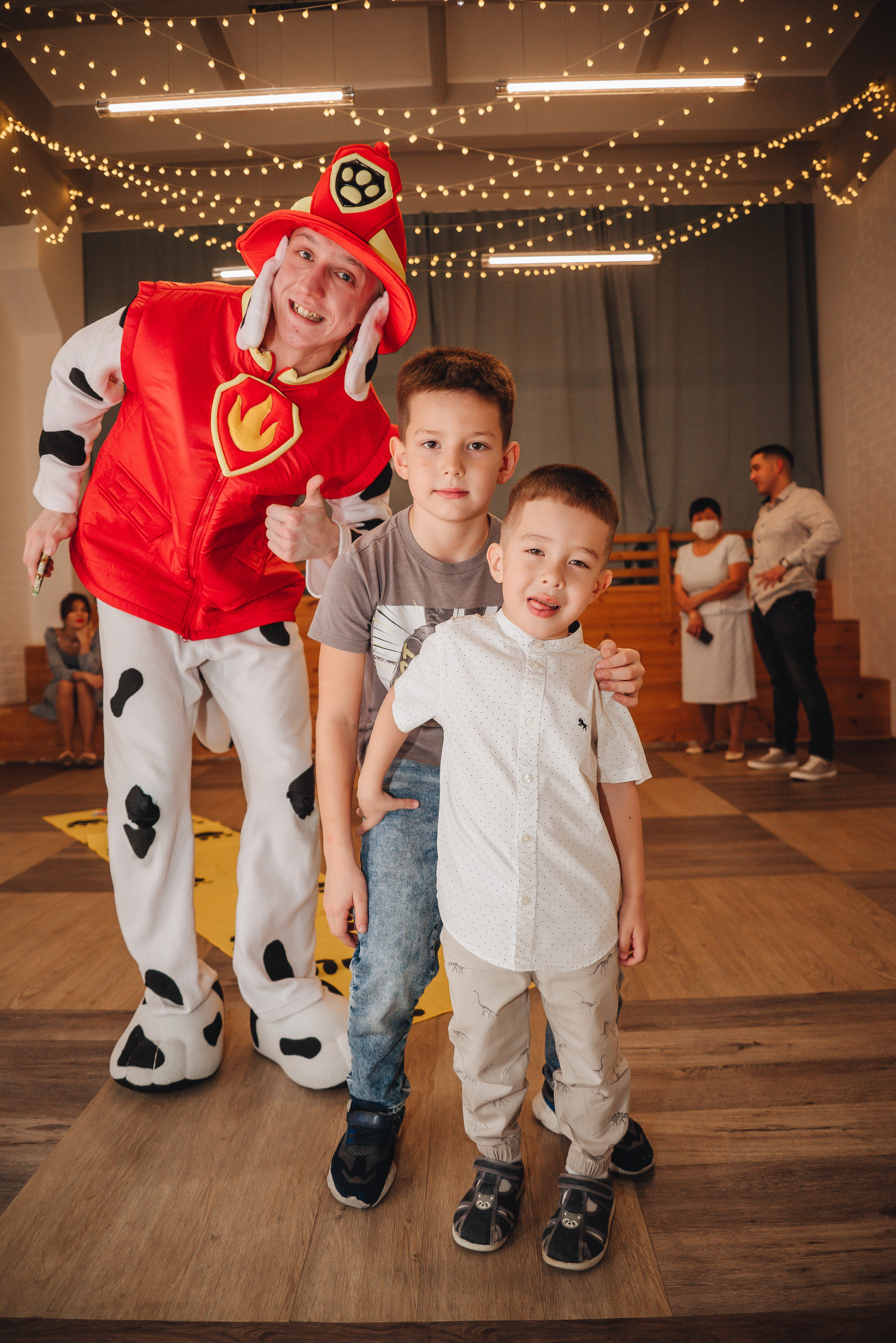 Kids celebrating. Фотограф Прага | Photographer Prague| Фотограф в Праге Яра Куркус