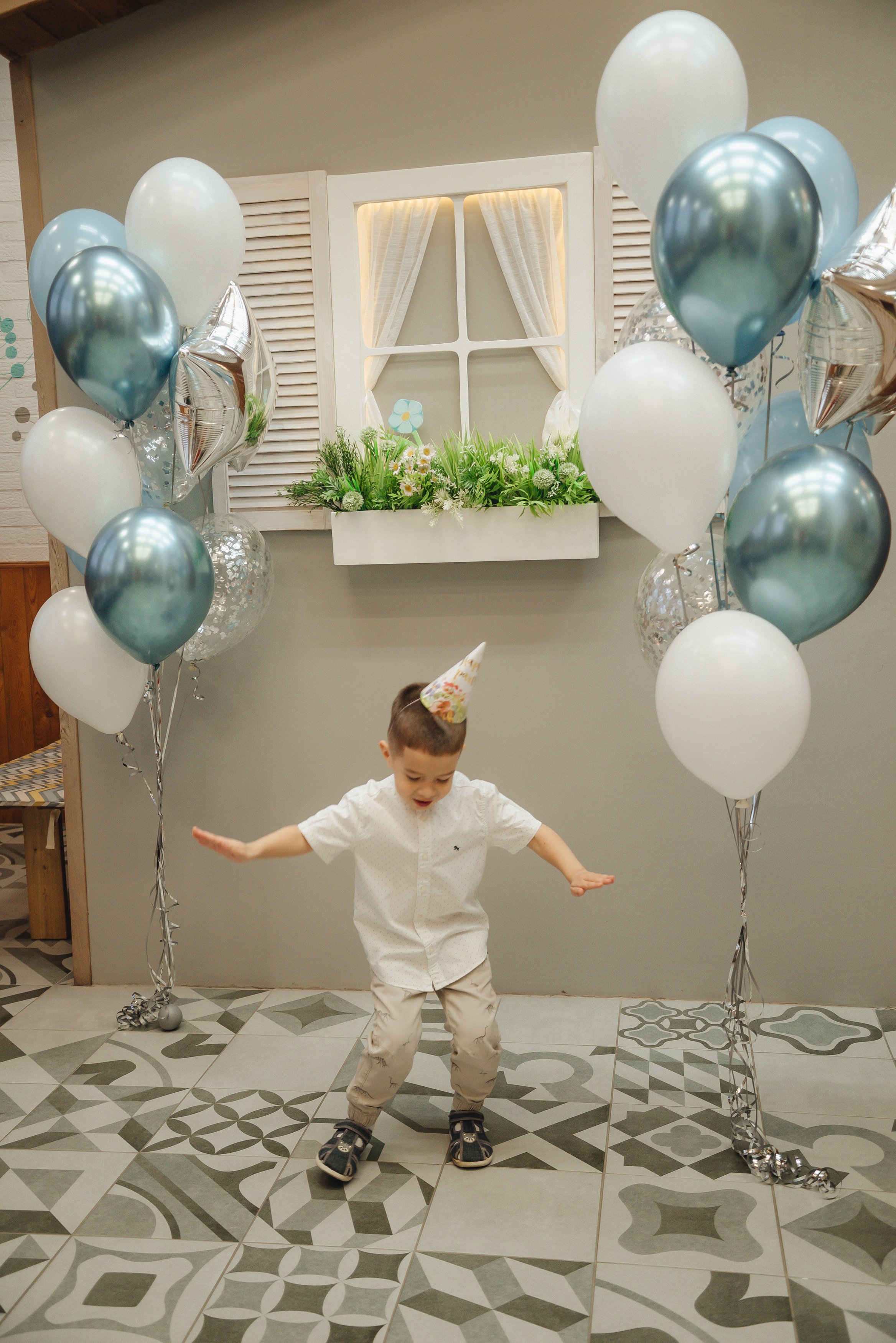 Kids celebrating. Фотограф Прага | Photographer Prague| Фотограф в Праге Яра Куркус