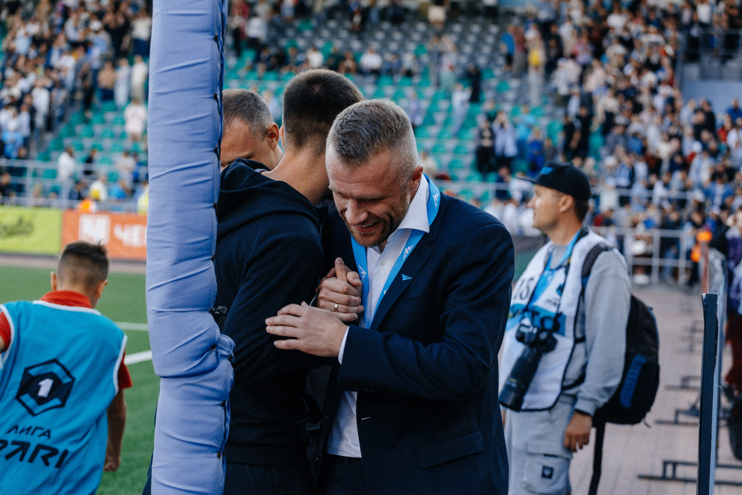 ФК ЧЕЛЯБИНСК Х ФК ВОЛГА. Репортажный фотограф Макс Брагин