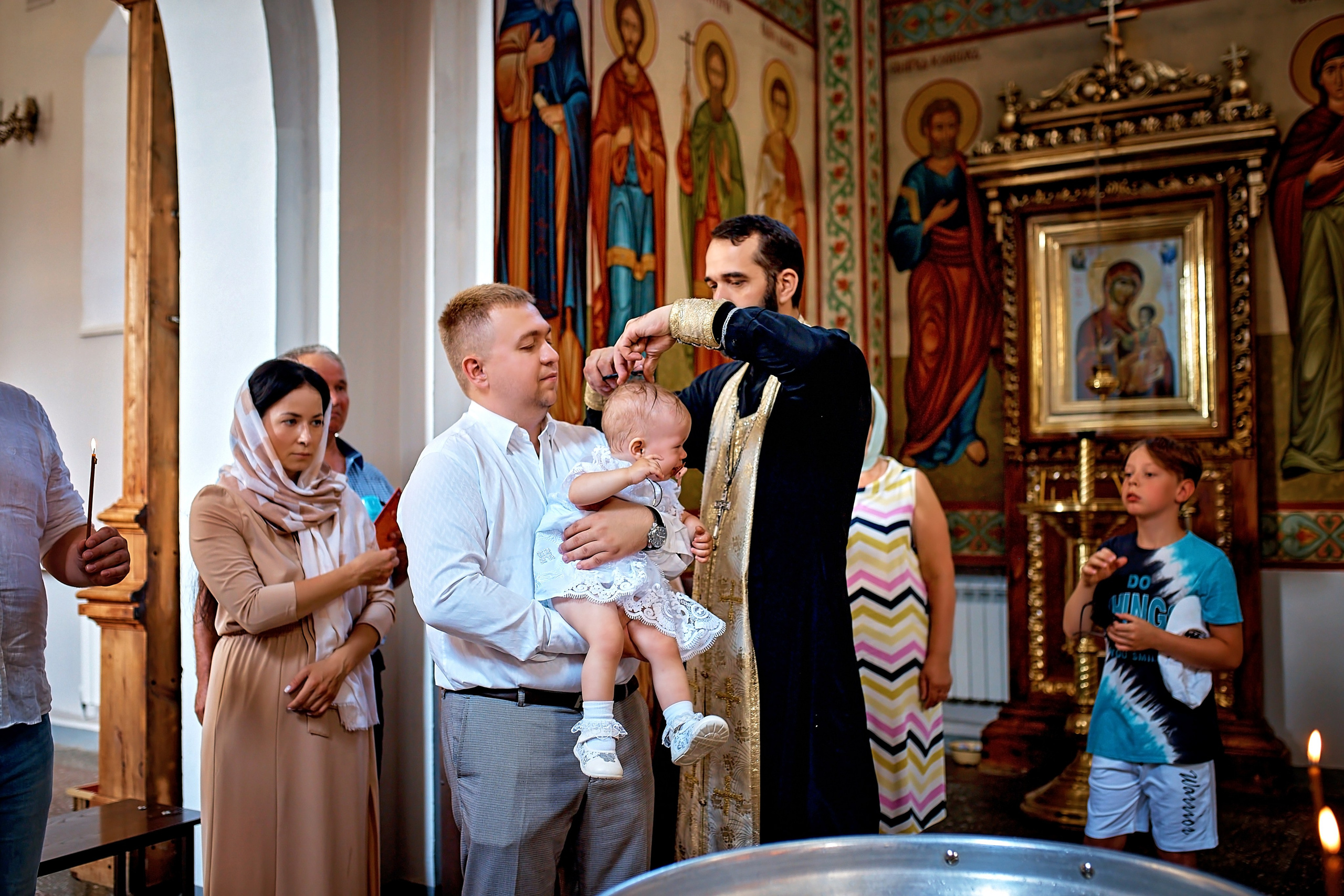 Таинство Крещения Анны Александро-Невский храм. Фотограф на Крещение и Венчание в Барнауле