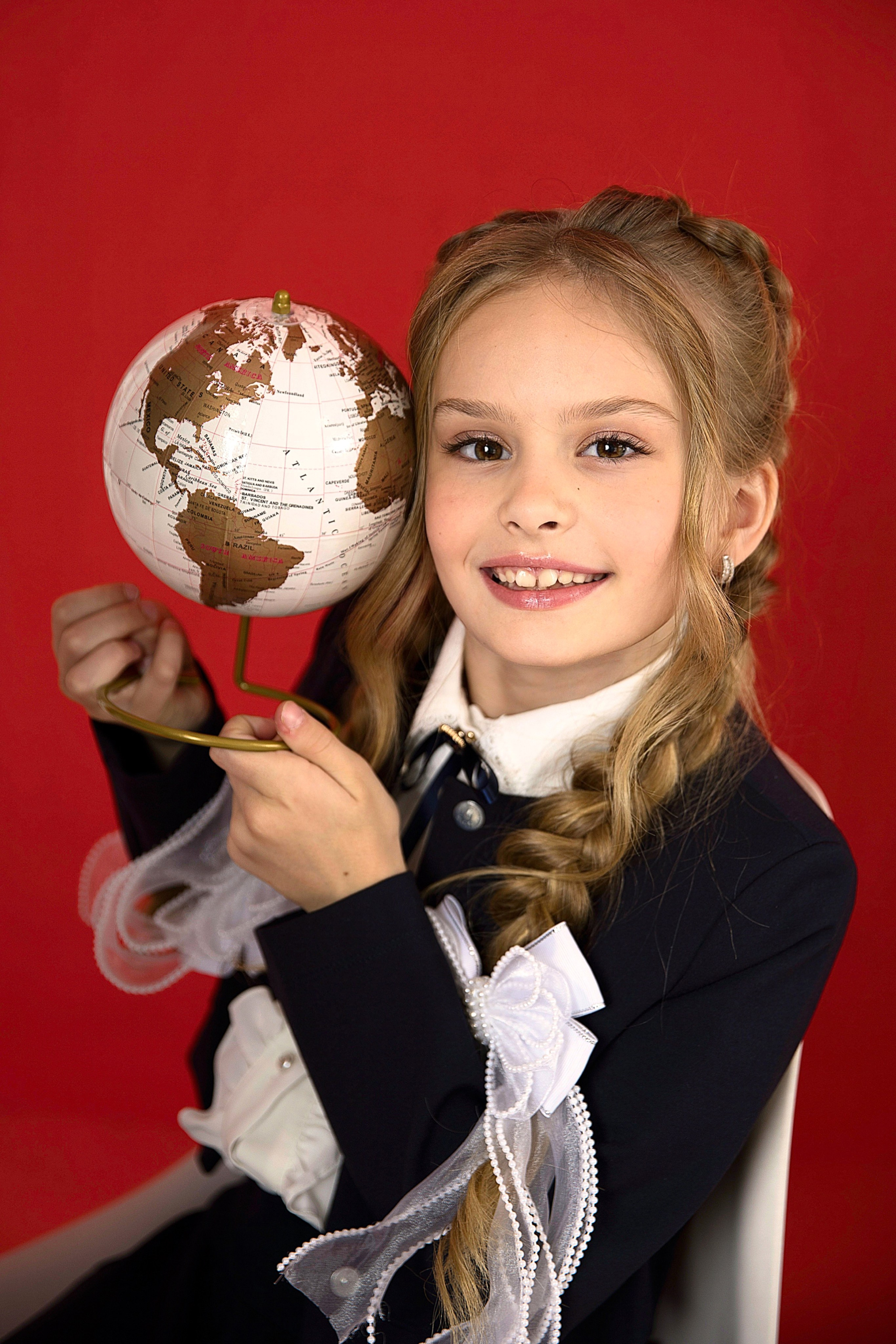 Школьница. Детский школьный фотограф в Кемерово Зиновьева Екатерина