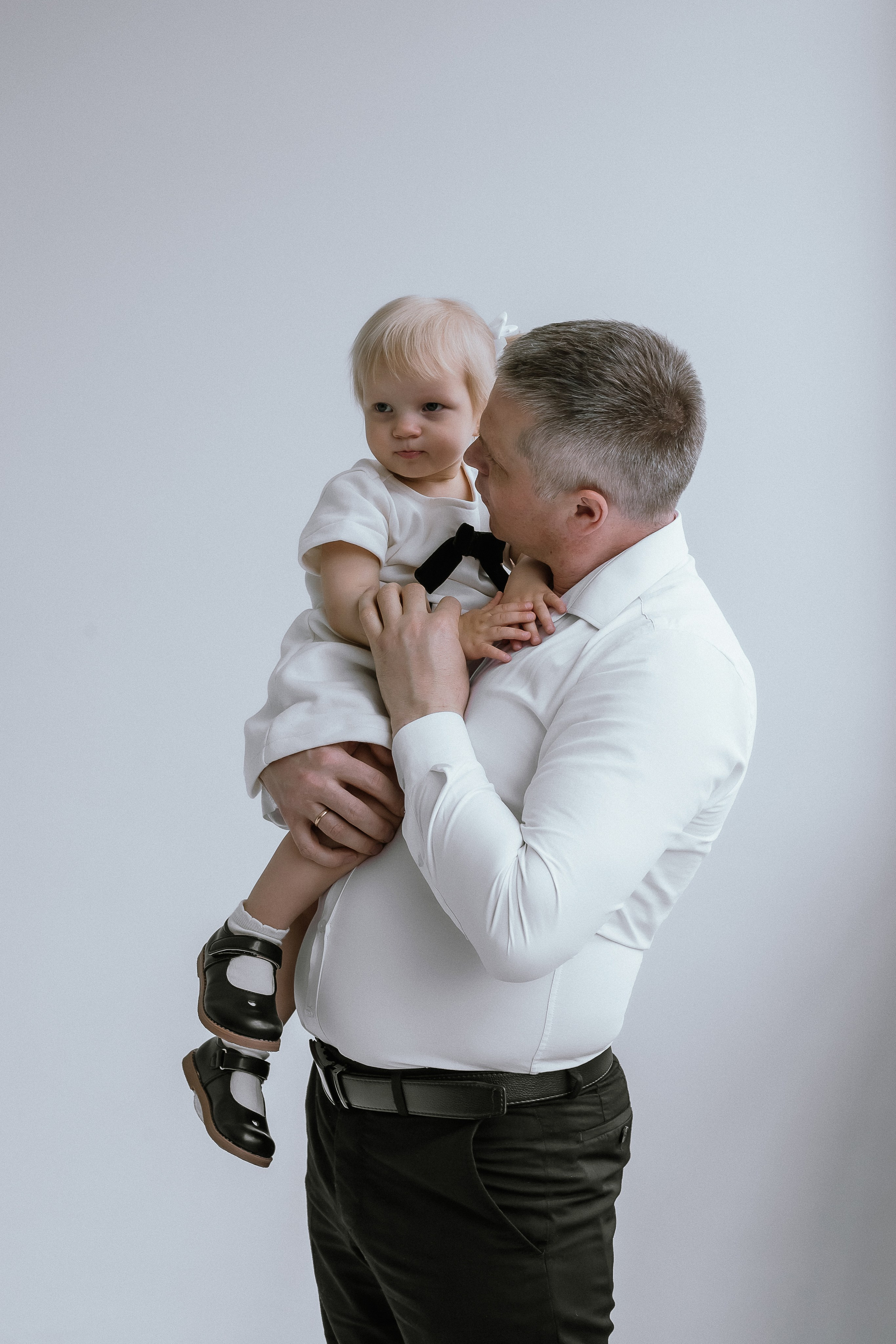 Семейная на циклораме. Фотограф Екатеринубрг/Верхняя Пышма