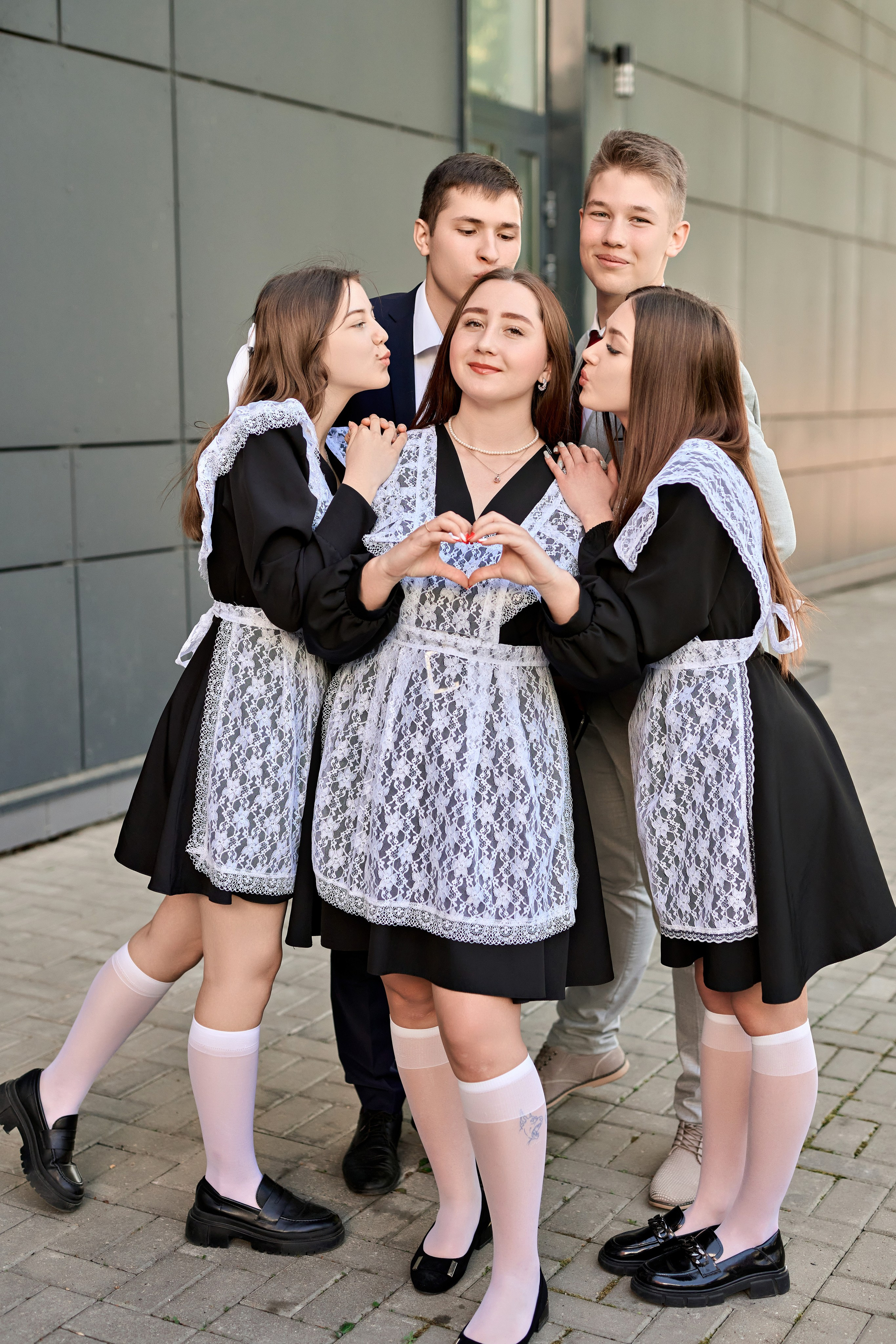 Фотосъёмка в Инновационном культурном центре (ИКЦ) Калуга для выпускных альбомов. Фотограф Меняйло Евгений. Свадьба. Портрет. Репортаж. Семья. Контент