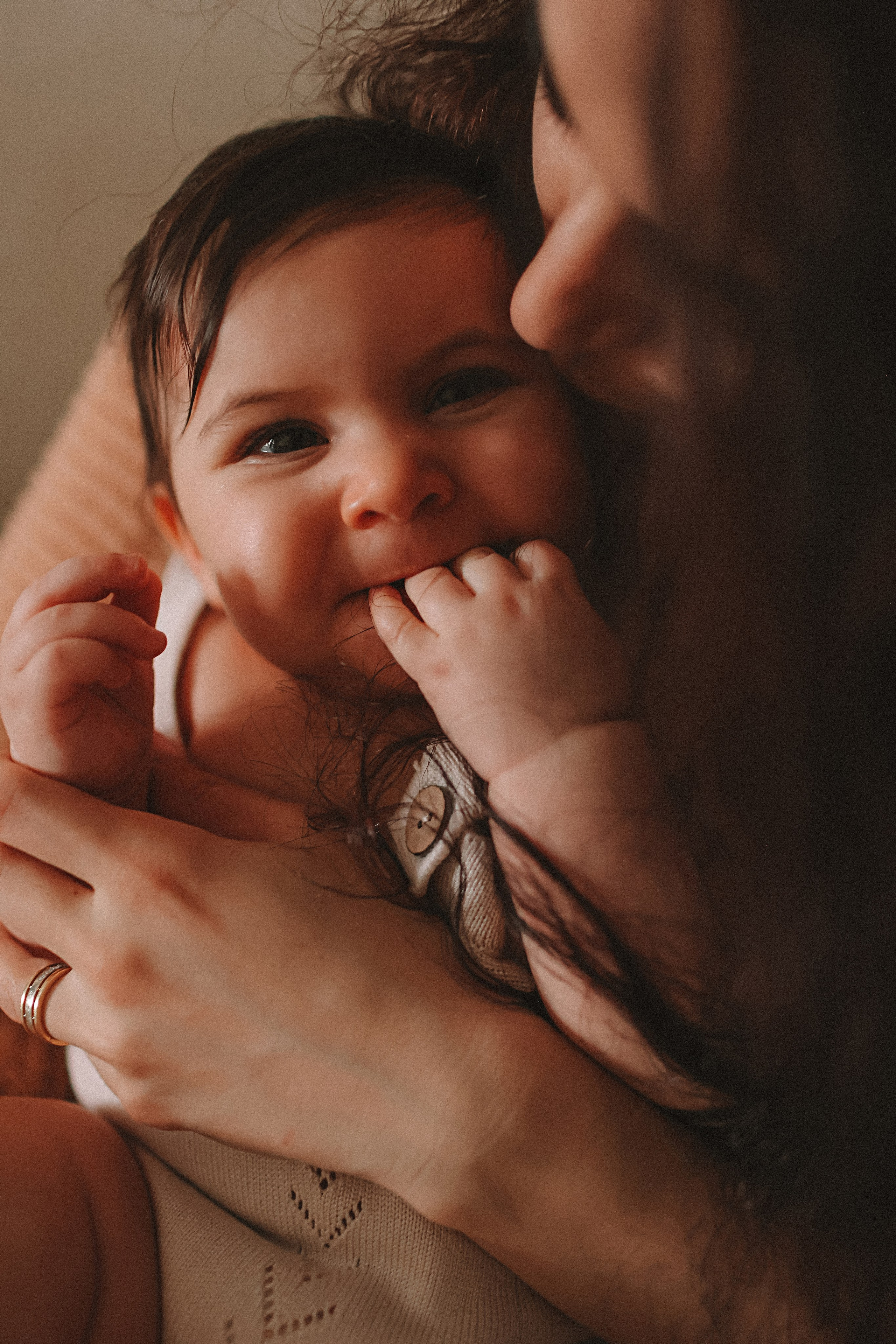 С малышкой. Семейный фотограф Тюмень, фотограф на роды Салмина Мария