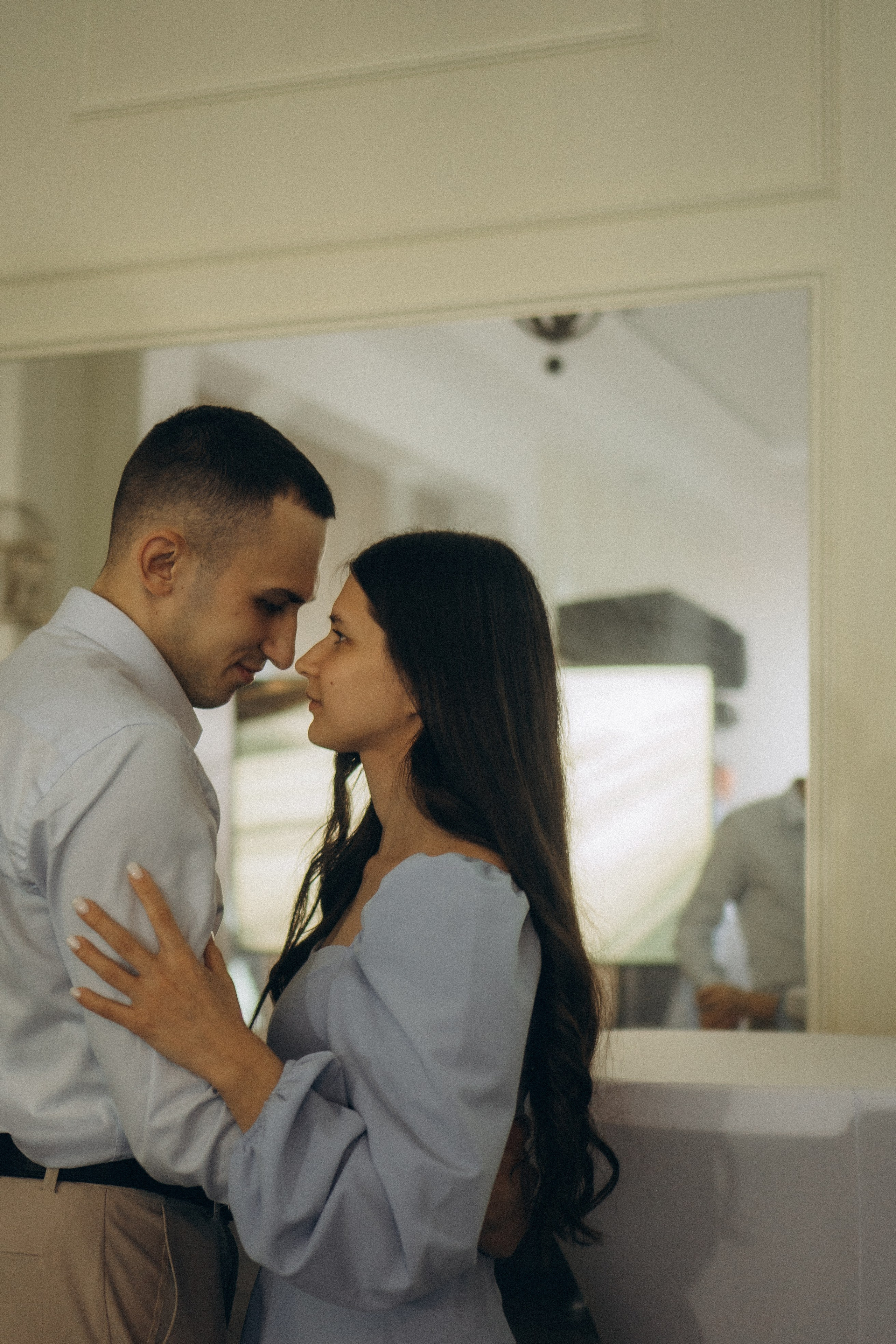 СВАДЕБНАЯ СЬЕМКА СБОРОВ В ОТЕЛЕ И ВЫЕЗД НА ЦЕРЕМОНИЮ (СНЯТО В СИБИРЕ В НИЖНЕВАРТОВСКЕ). Профессиональный фотограф, Санкт-Петербург — Виктория Богомолова