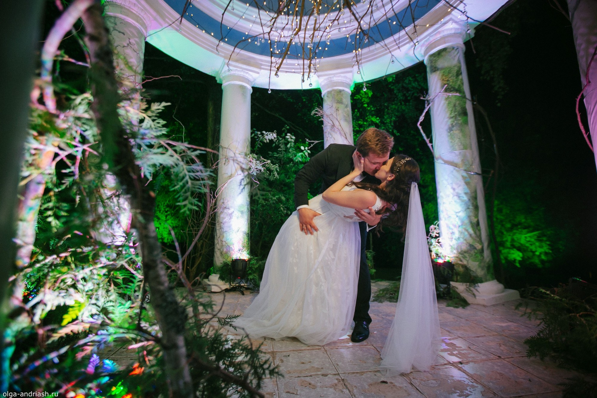 Вечерняя выездная регистрация. Семейный, портретный и свадебный фотограф в Санкт-Петербурге и Москве