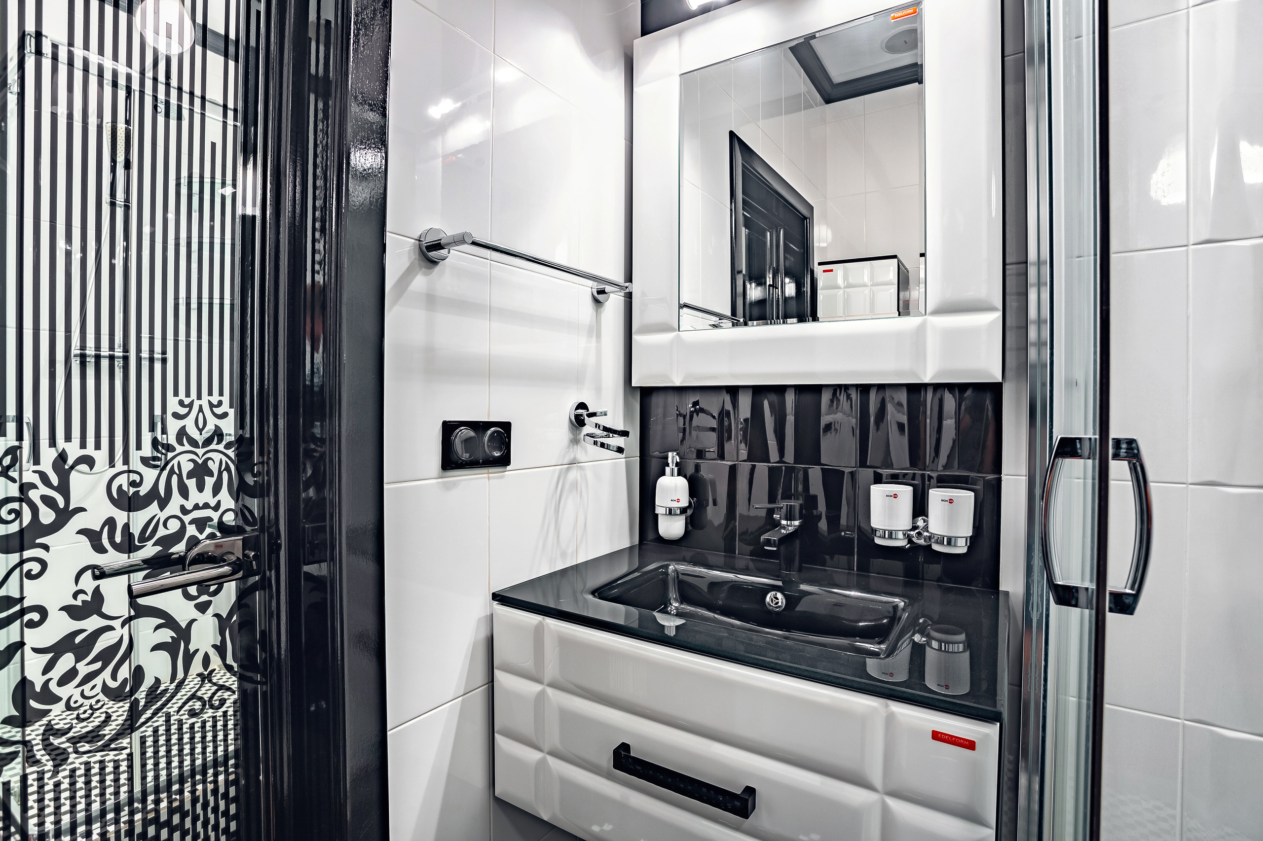 Дизайнерская квартира в стиле Мэрилин Монро. Свадебный и семейный фотограф Ворожейкин Олег. Фотографирую во Владиво