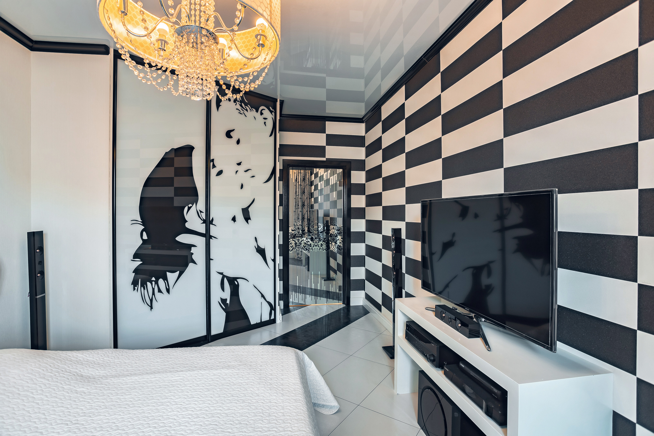 Дизайнерская квартира в стиле Мэрилин Монро. Свадебный и семейный фотограф Ворожейкин Олег. Фотографирую во Владиво