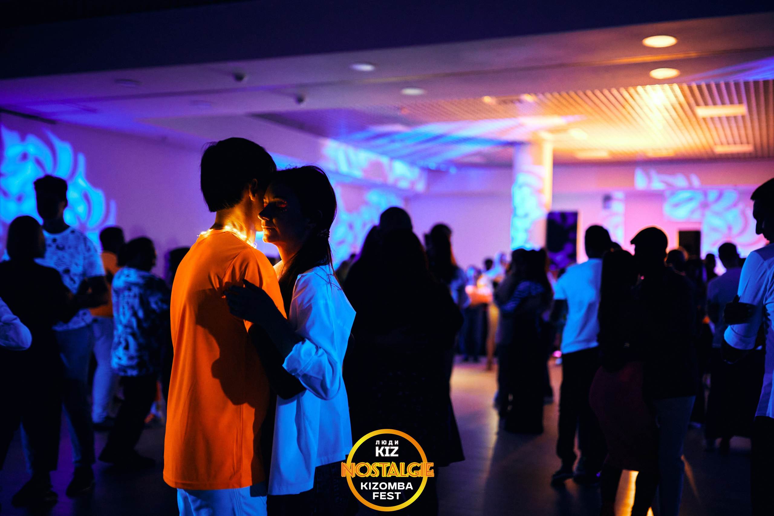 Neon party. Свадебный фотограф