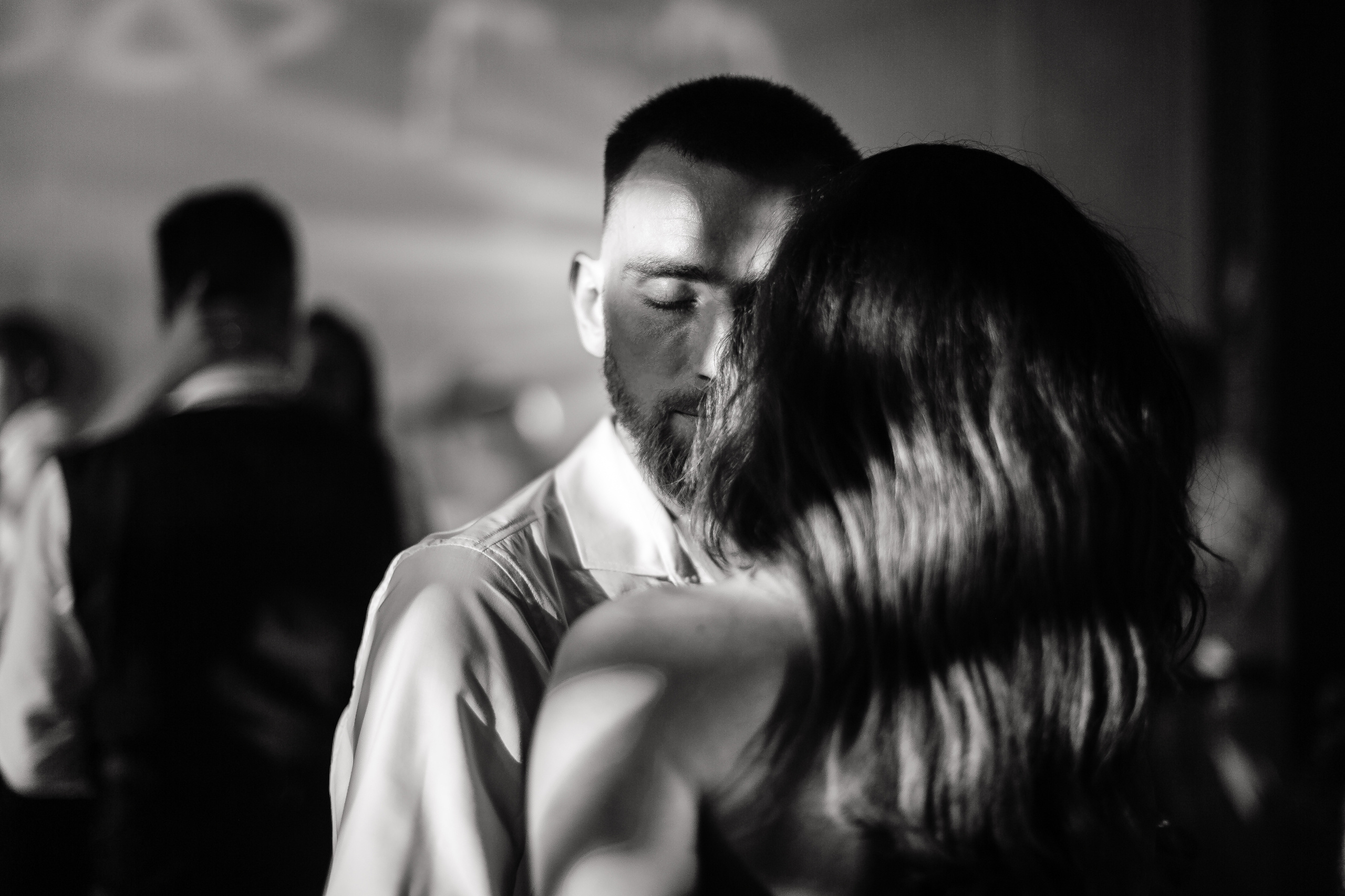 Свадебный и семейный фотограф в Ростове-на-Дону Кирилл Дементьев