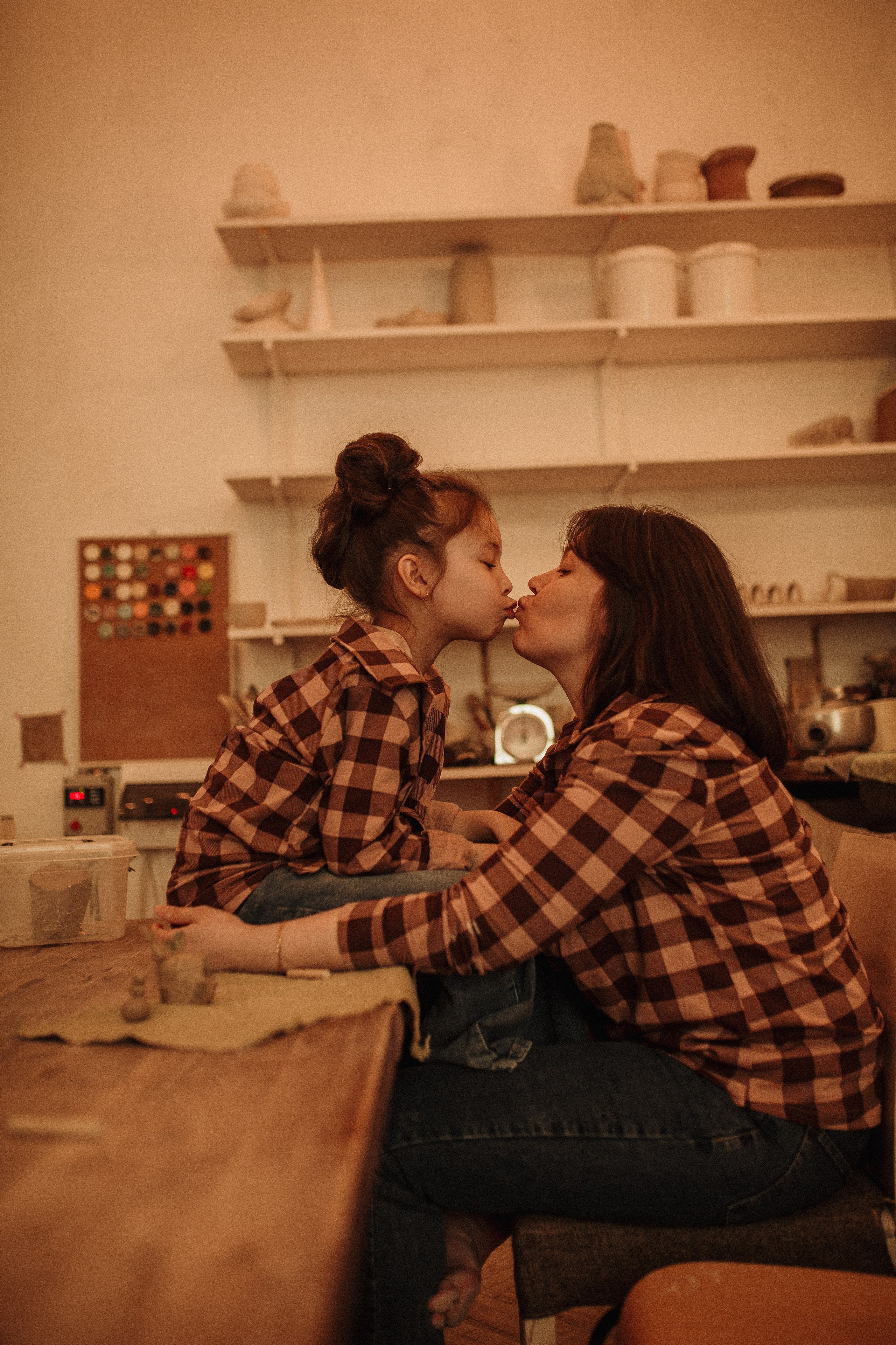 Дина & София гончарная. Семейный и Свадебный фотограф в Санкт-Петербурге Плохая Екатерина