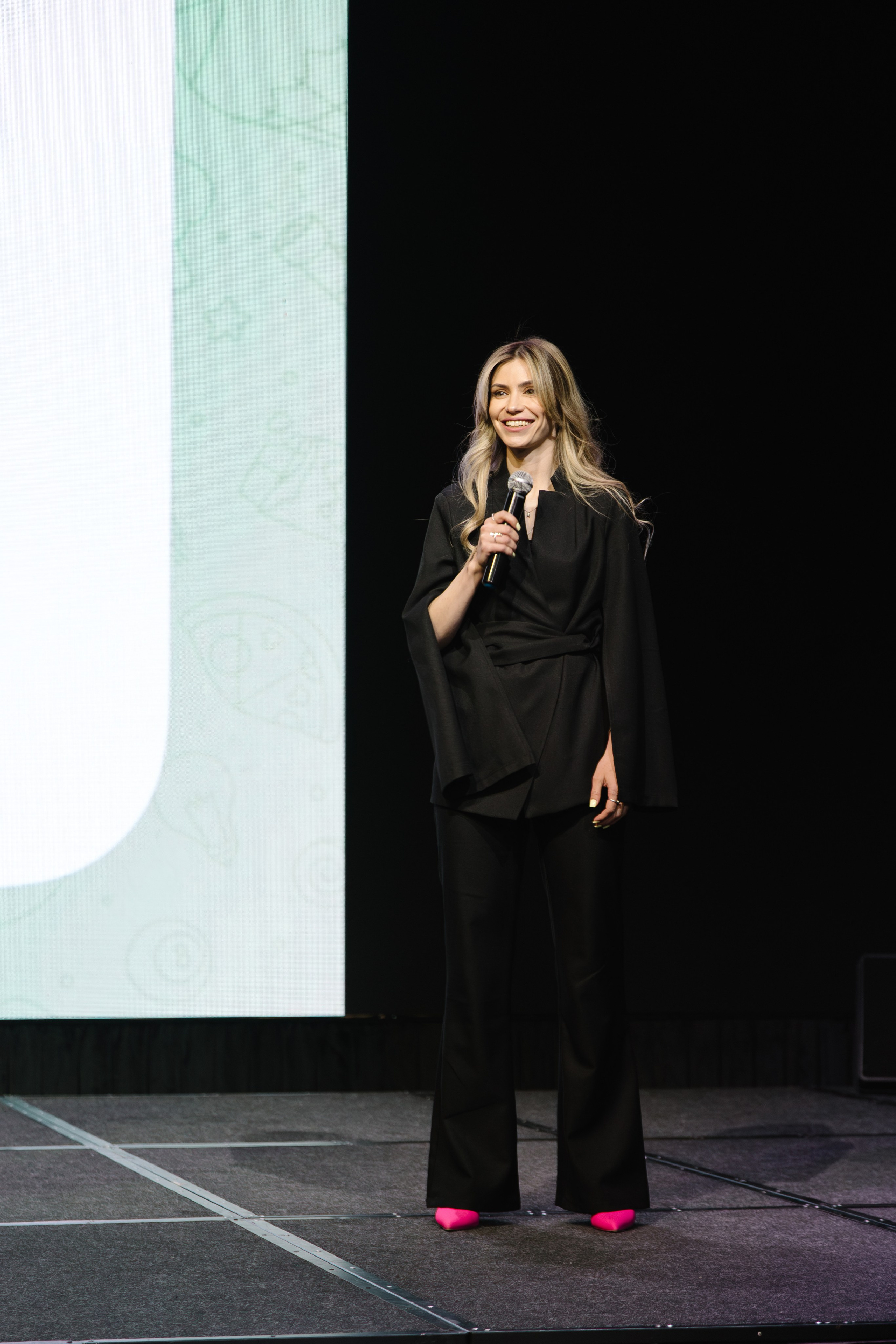 Конференция REELS CONTENT. Артур Иликчян — Wedding & Event фотограф в Краснодаре