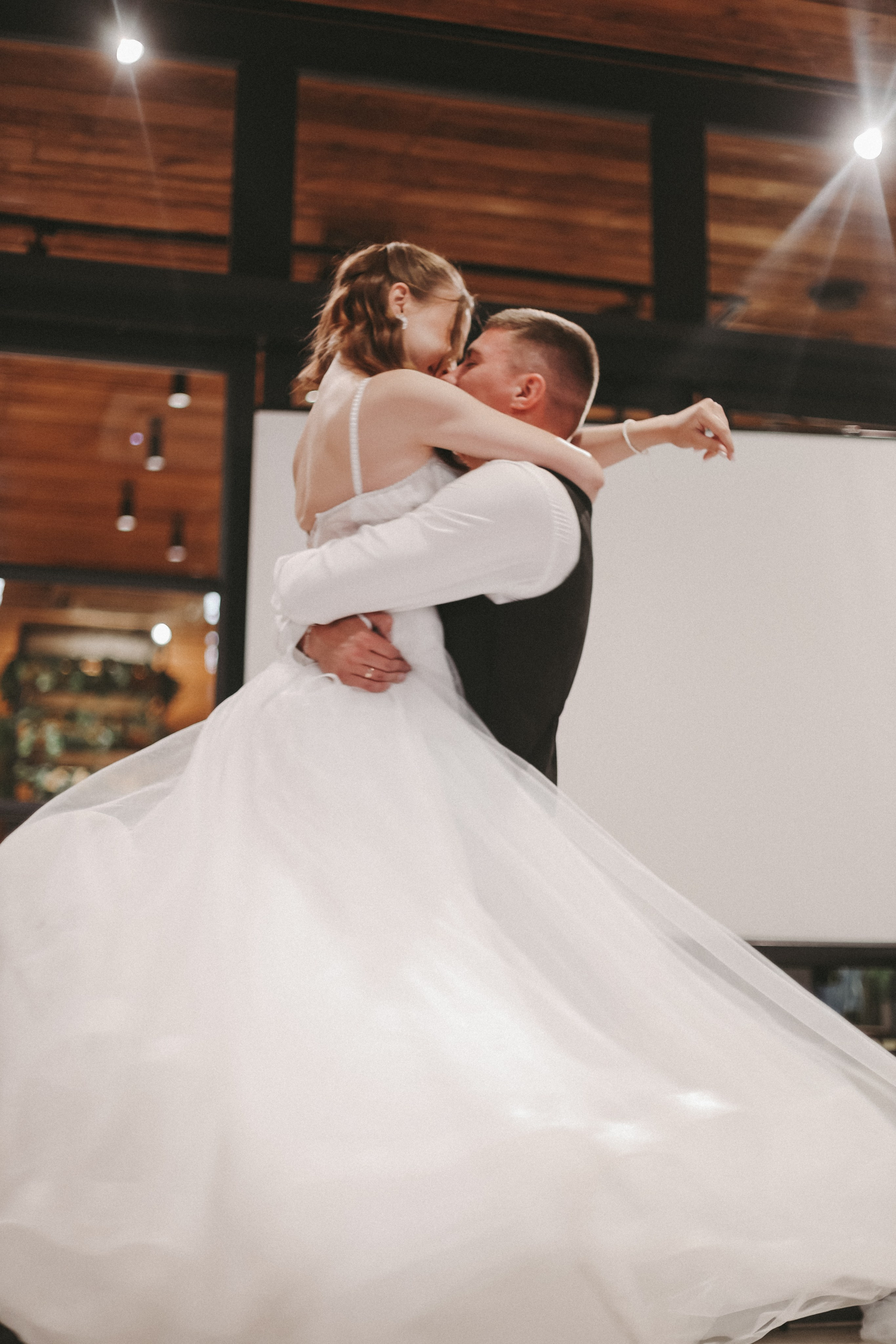 «А покажите съемку банкета)». Главная