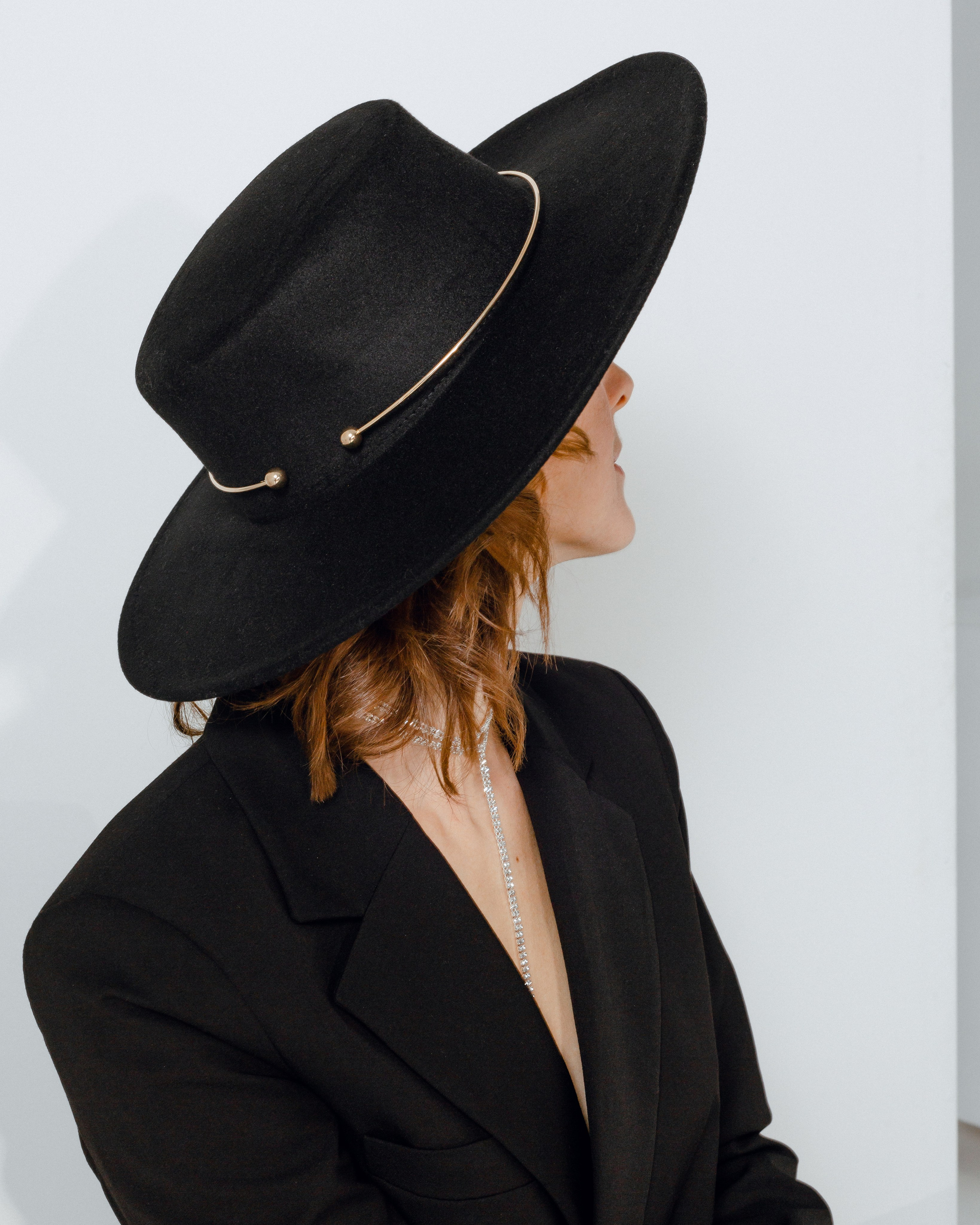 Lyubov & Maria. Photographer