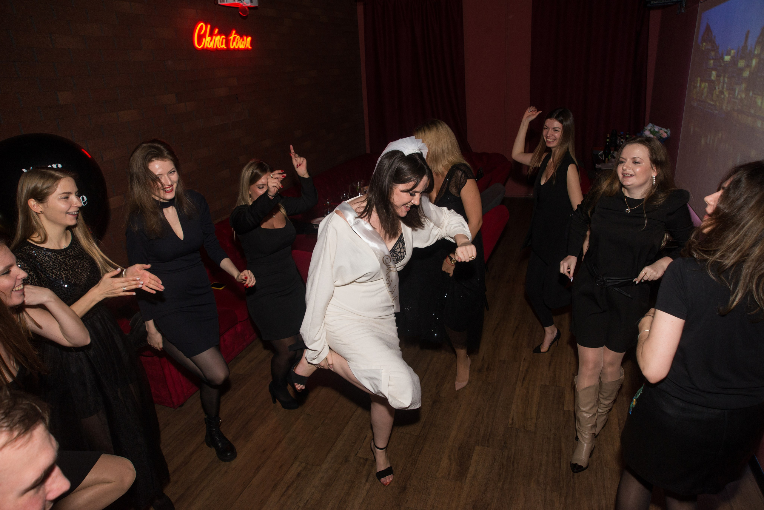 Девичники. Аренда лофта в СПб для мероприятий