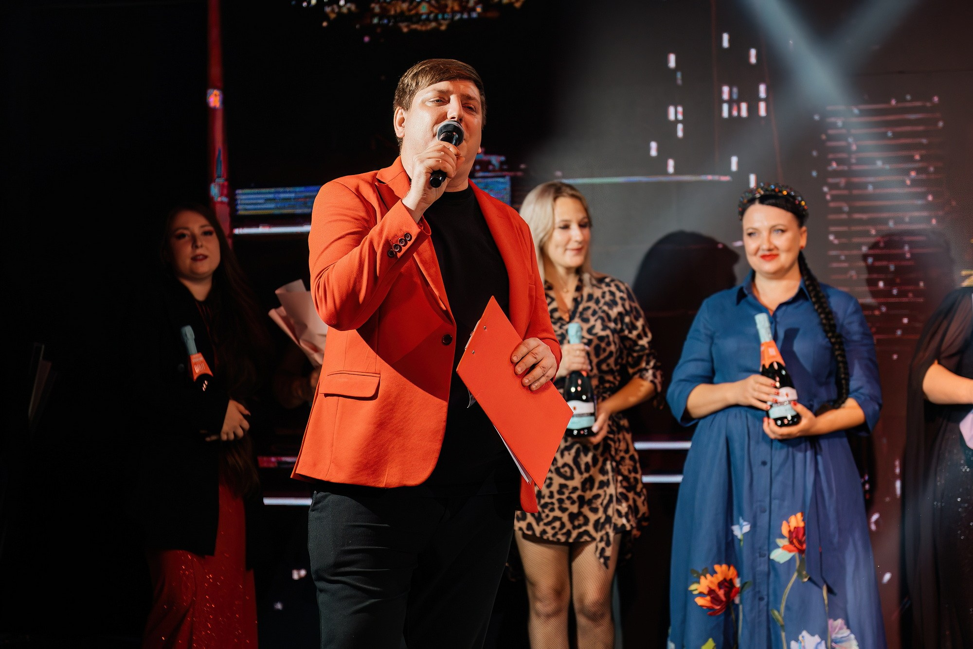 Караоке-проект «Голос большого города». Свадебный и репортажный фотограф Никита Сницарев в Барнауле