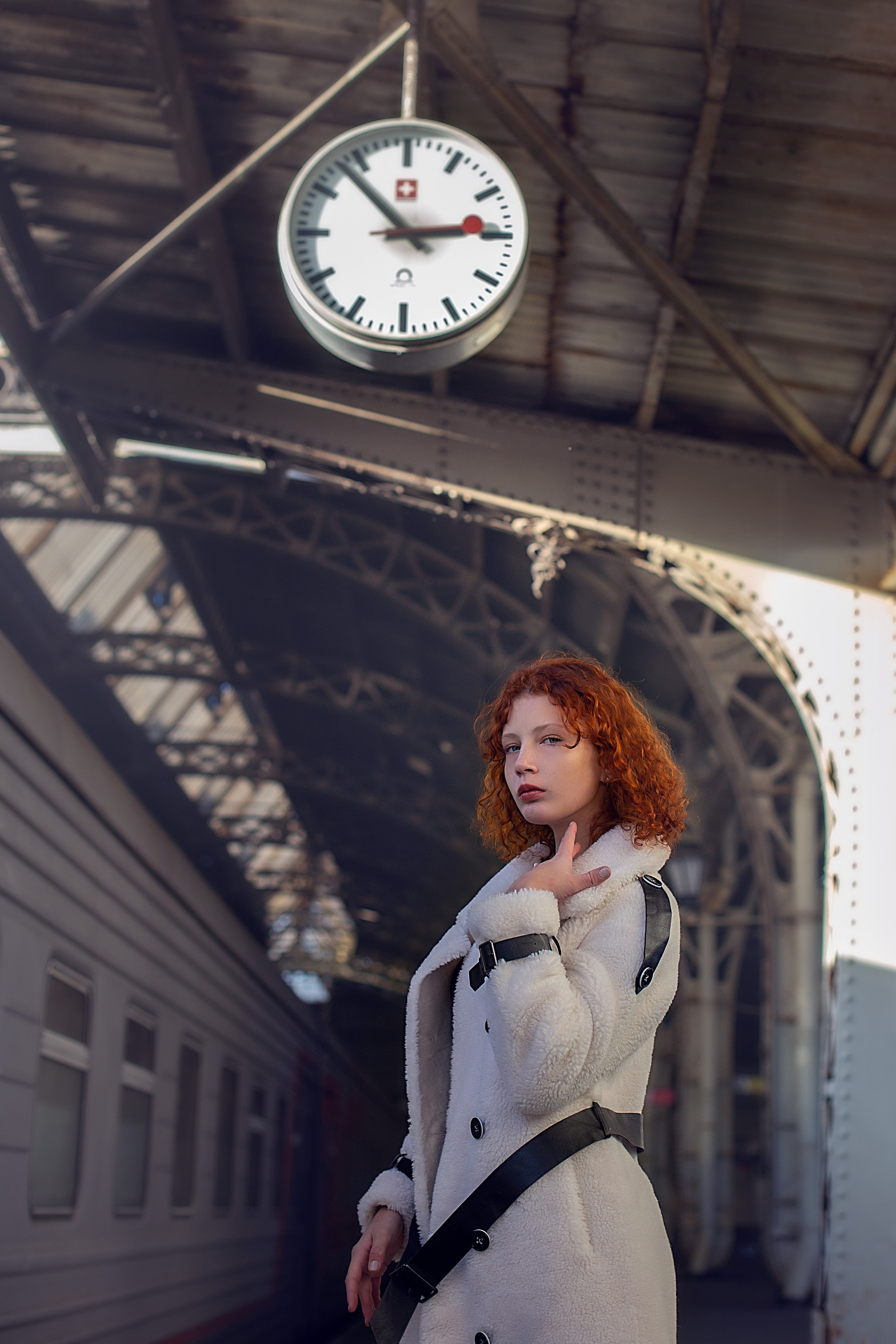 Кира. Витебский вокзал. Семейный фотограф в Санкт-Петербурге