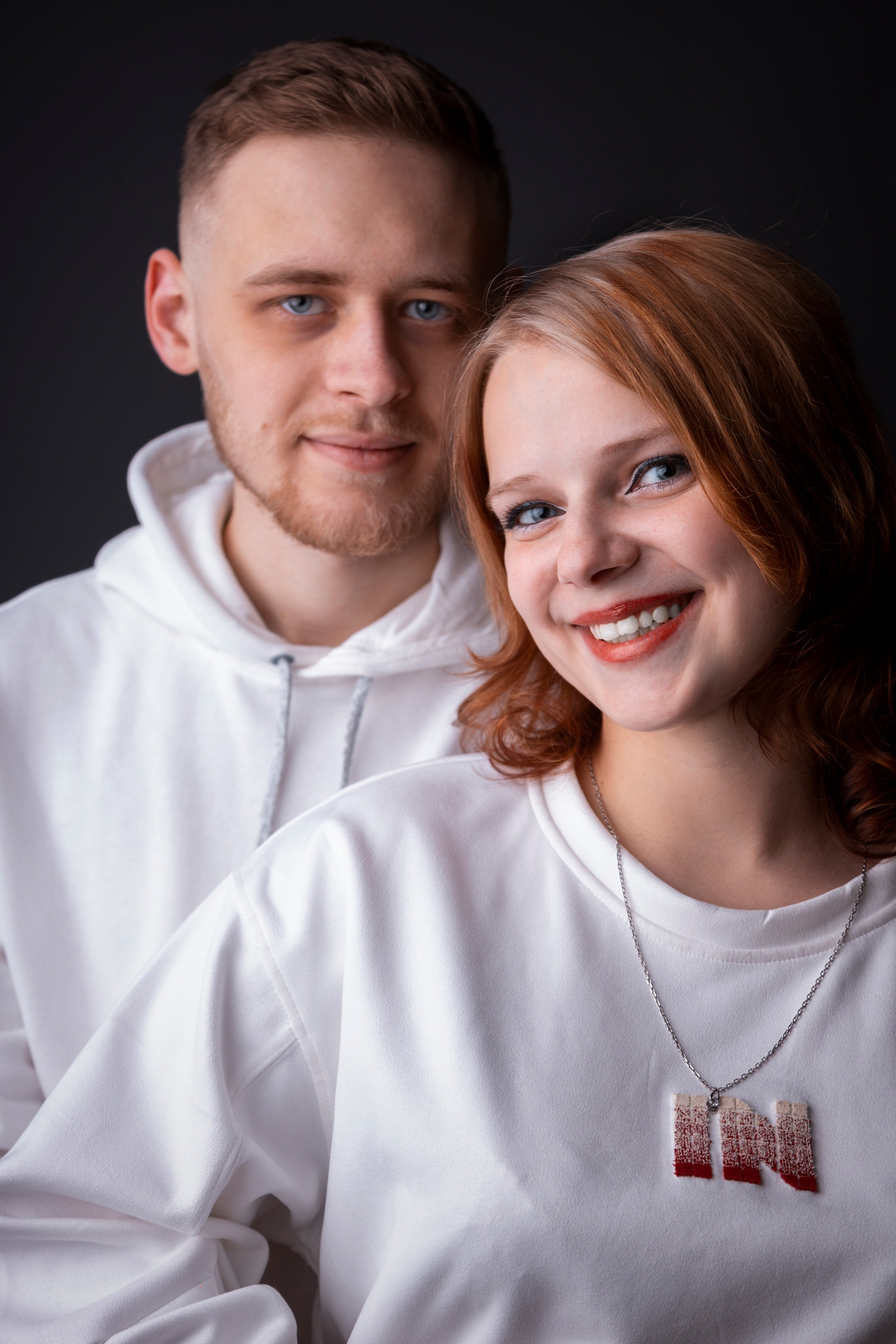 Денис и Ольга. Команда фотографов и дизайнеров в Егорьевске