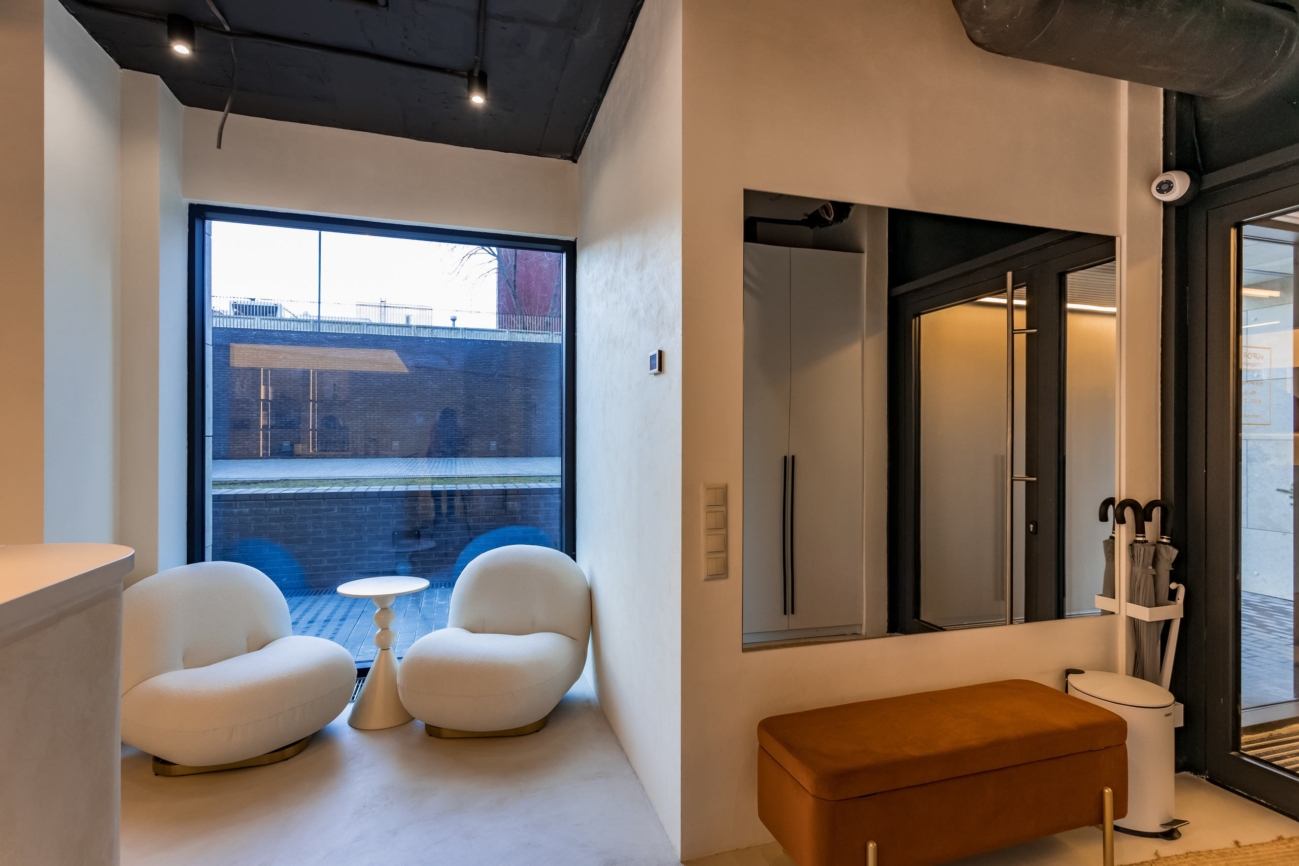 Фотосъемка для студии йоги Uform. Интерьеры, Контент, Портреты | Фотограф в Москве Дани Терно