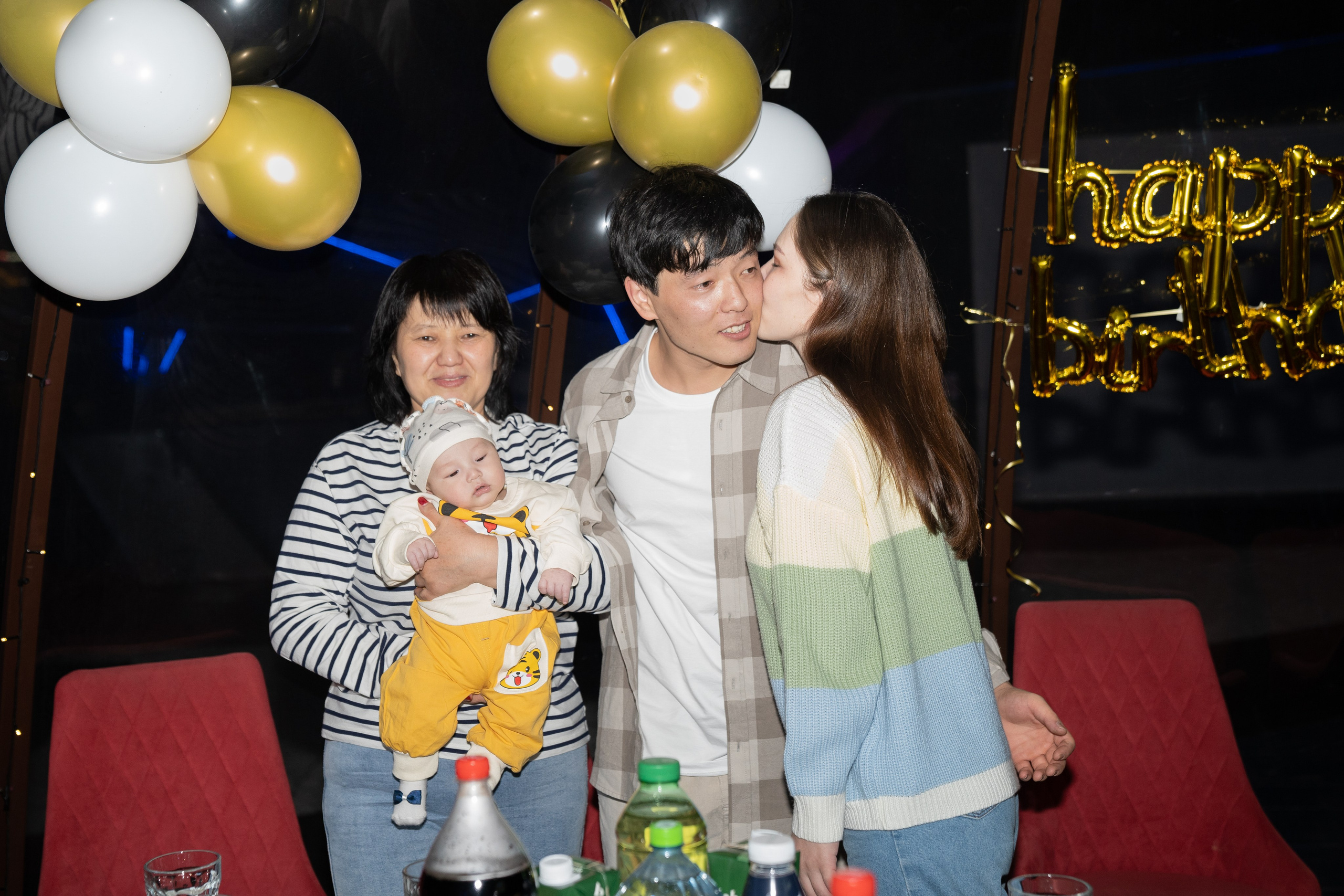 День рождения в большом семейном кругу. Фотограф Строгино Яна Гавриленко