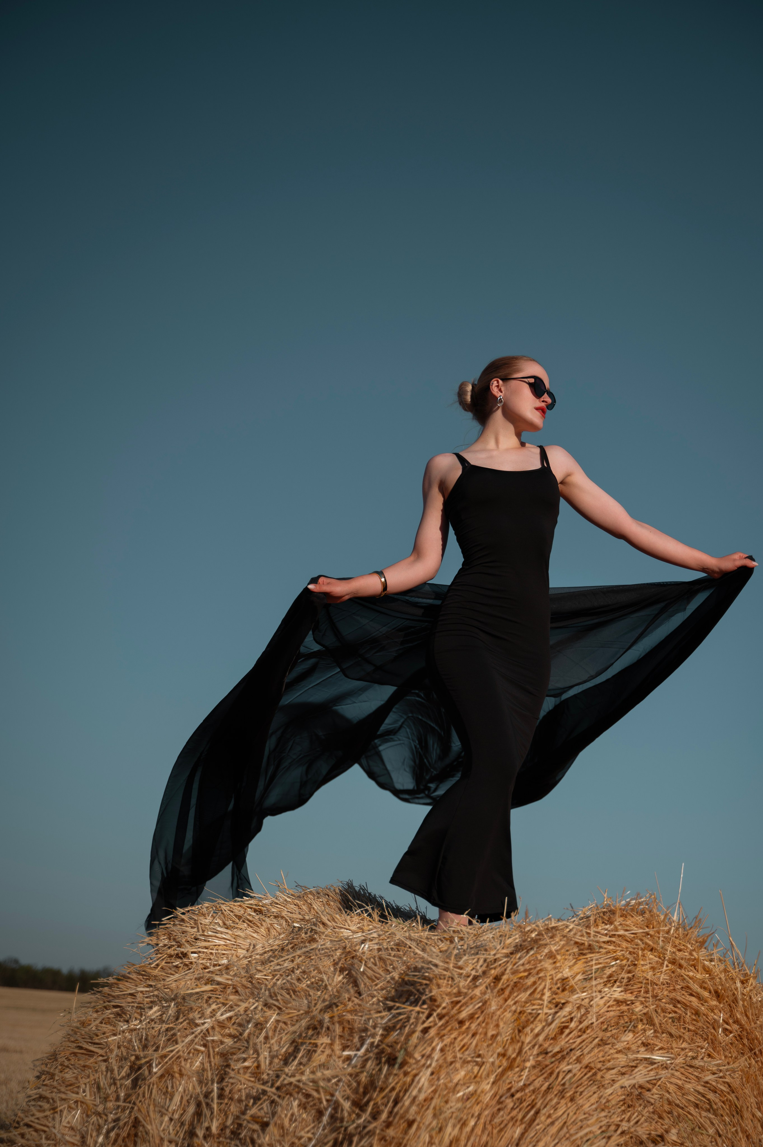 Стога. Настя. Ваш фотограф в Крыму