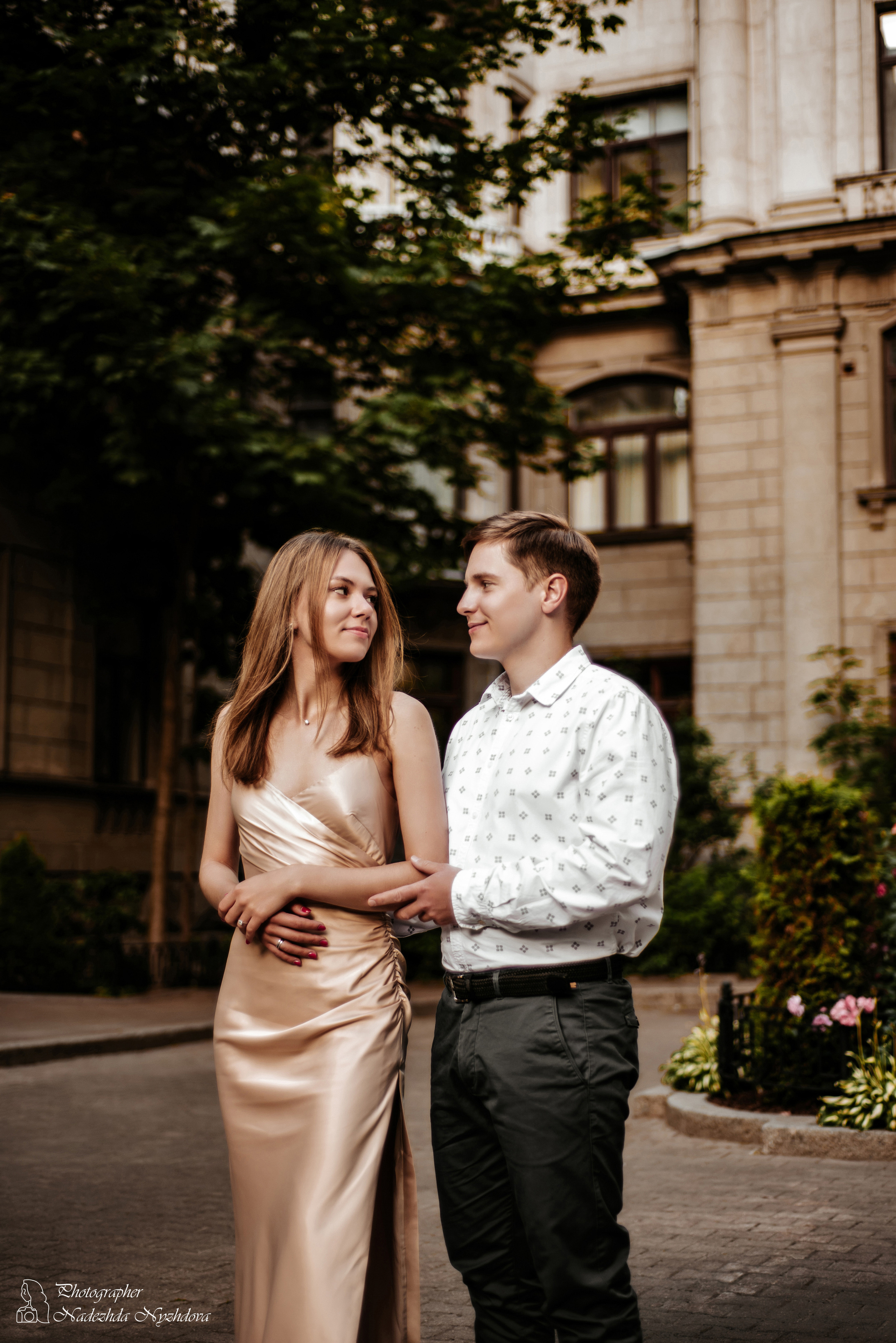 Любимая Петроградка: Анна + Никита. Свадебный фотограф в Санкт-Петербурге Надежда Нуждова