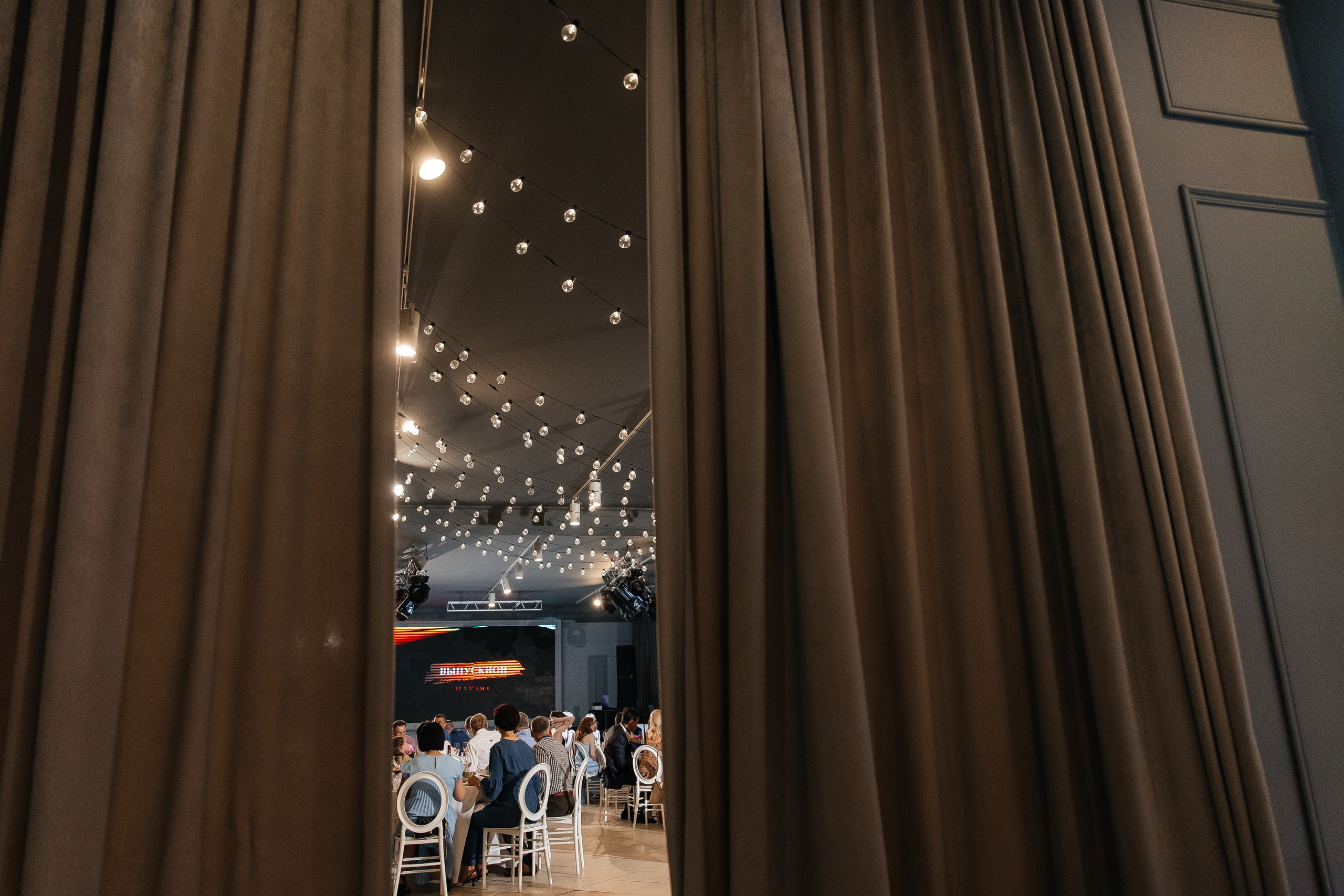 2023-06-23 Выпускной МБОУ СОШ № 10. Фотограф в Красноярске