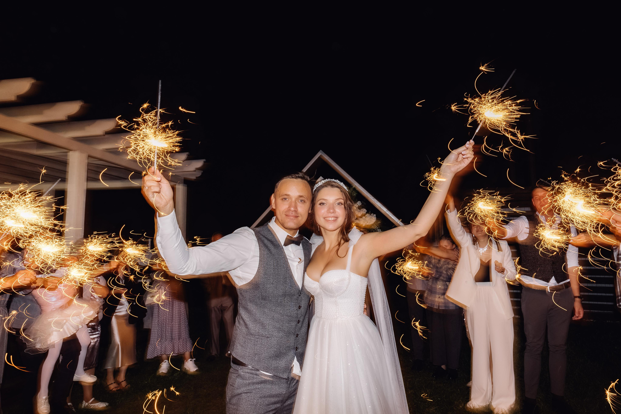 бенгальские огни, финал свадьбы, бенгальские огни на свадьбу