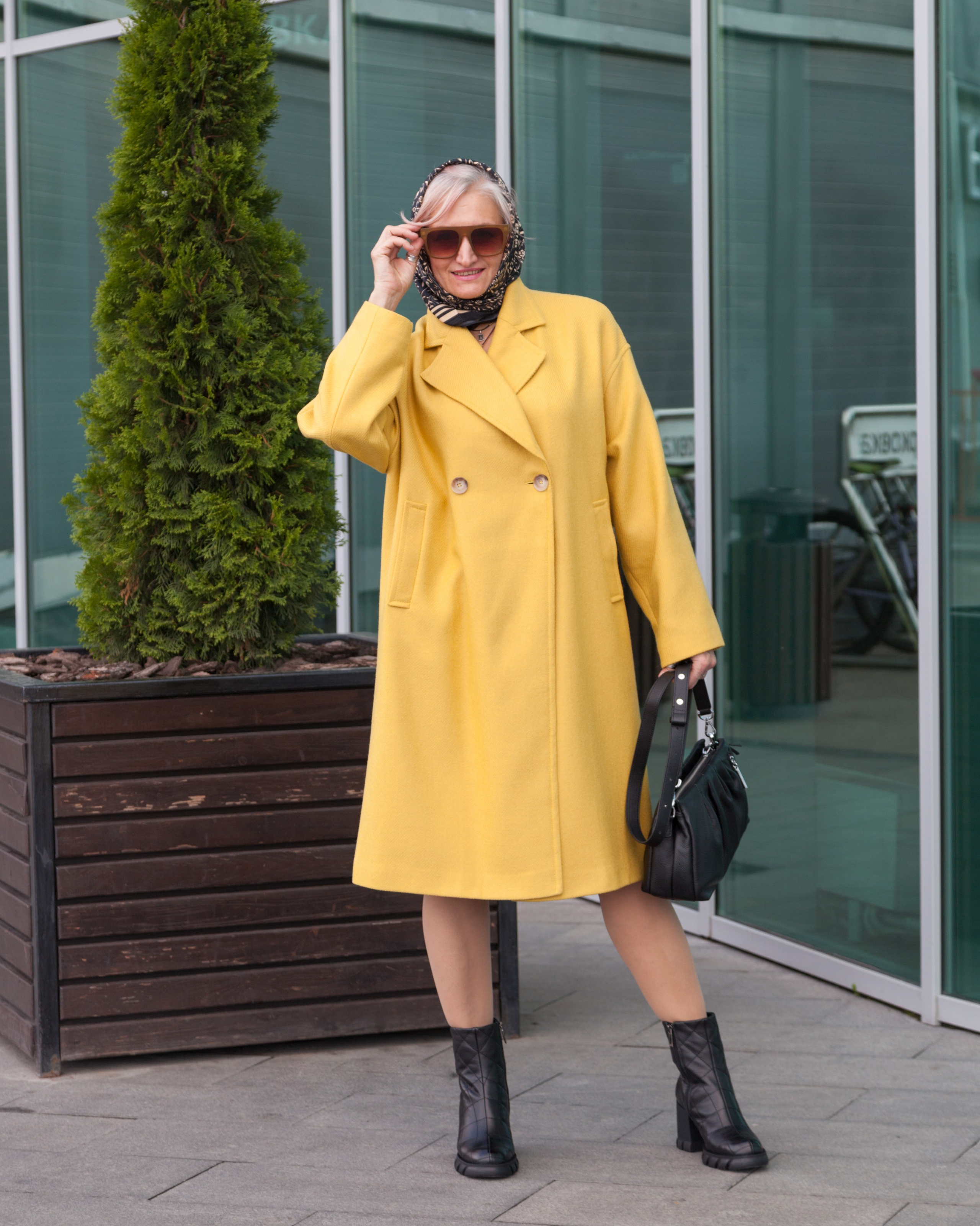 Фотосъемка одежды в Барнауле. Фотограф для бизнеса, маркетплейсов, контента и соцсетей в Барнауле Савинкова Виктория