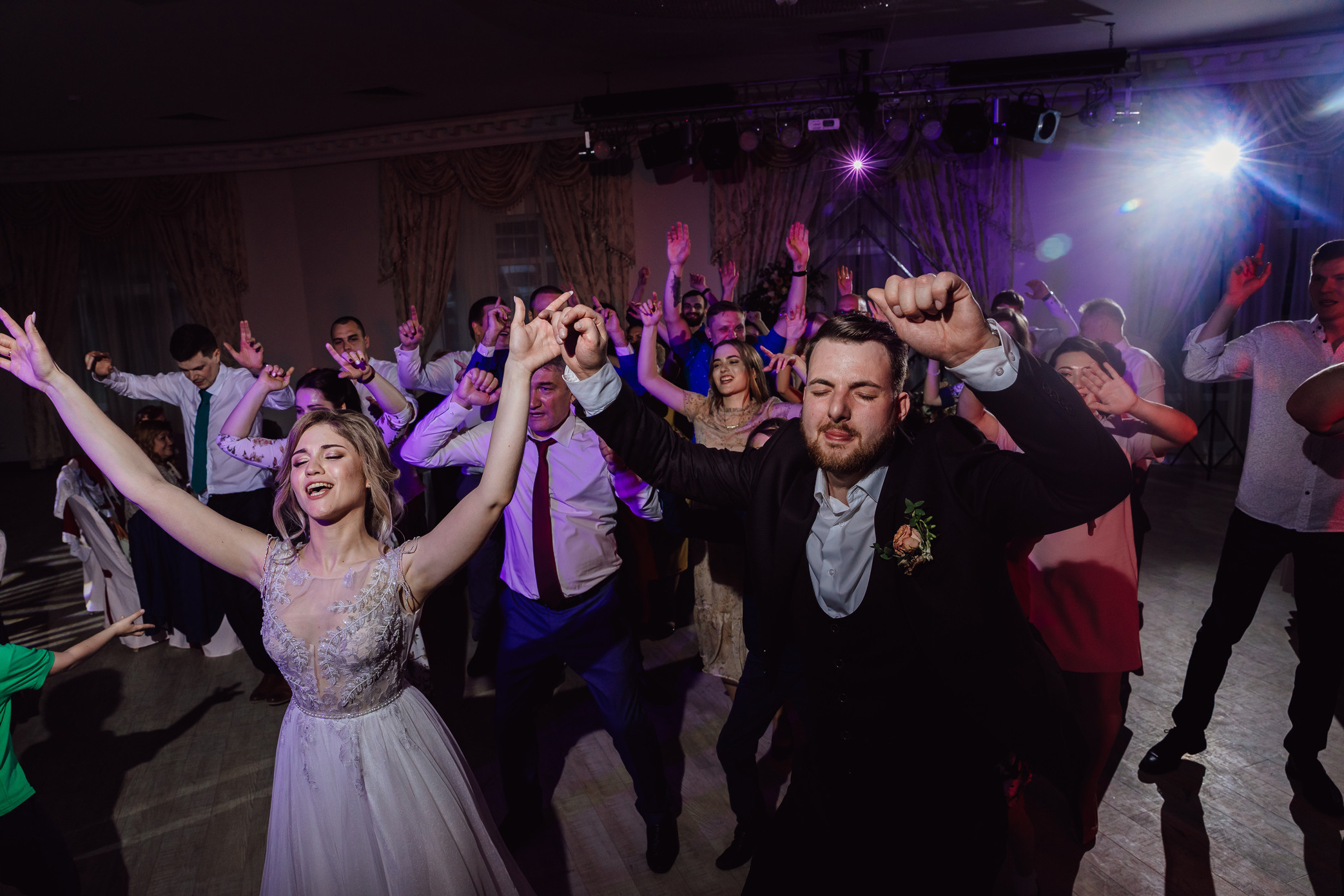 Женя и Вика. Профессиональная фотосессия в Москве и Московской области