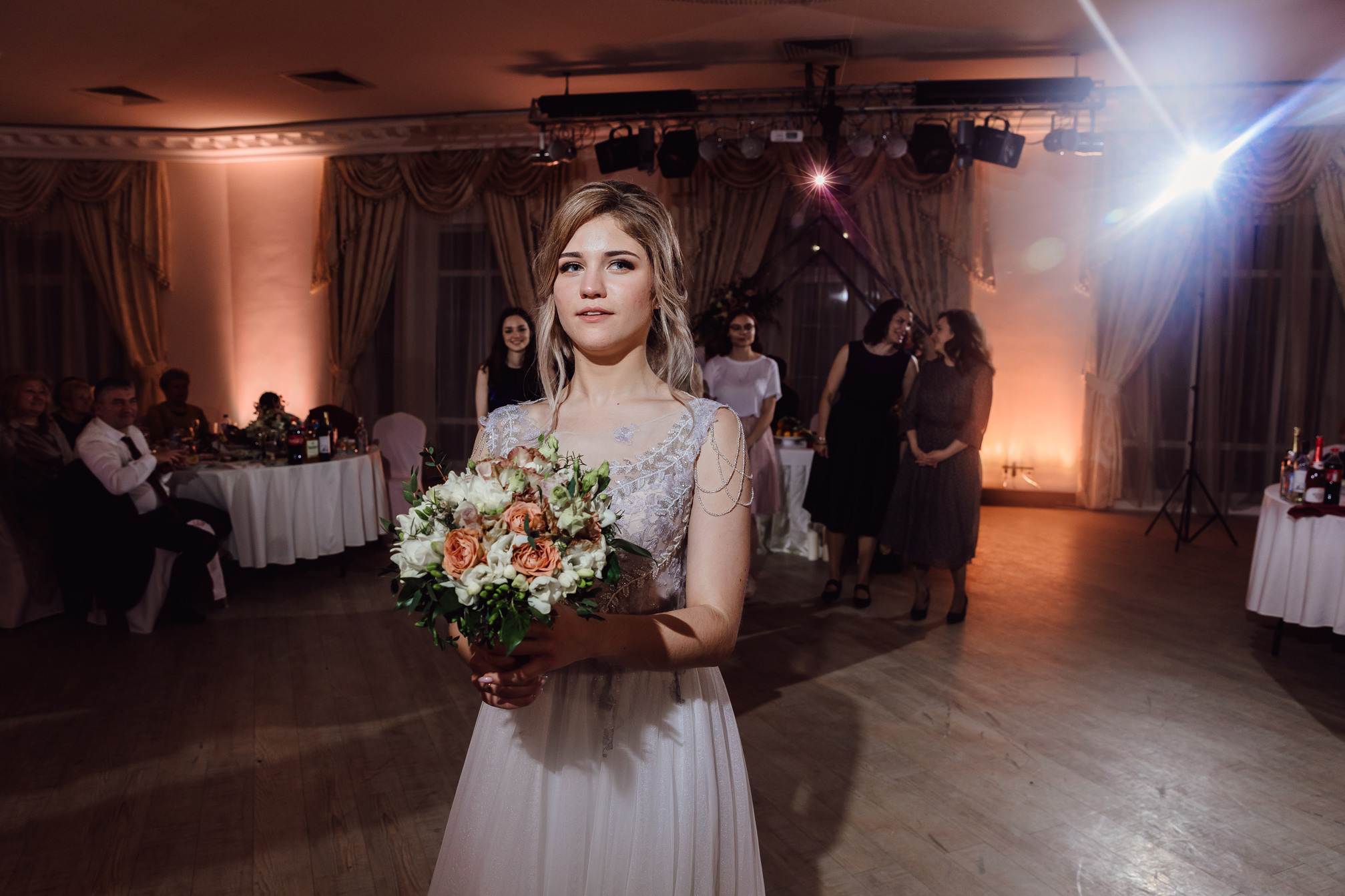 Женя и Вика. Профессиональная фотосессия в Москве и Московской области