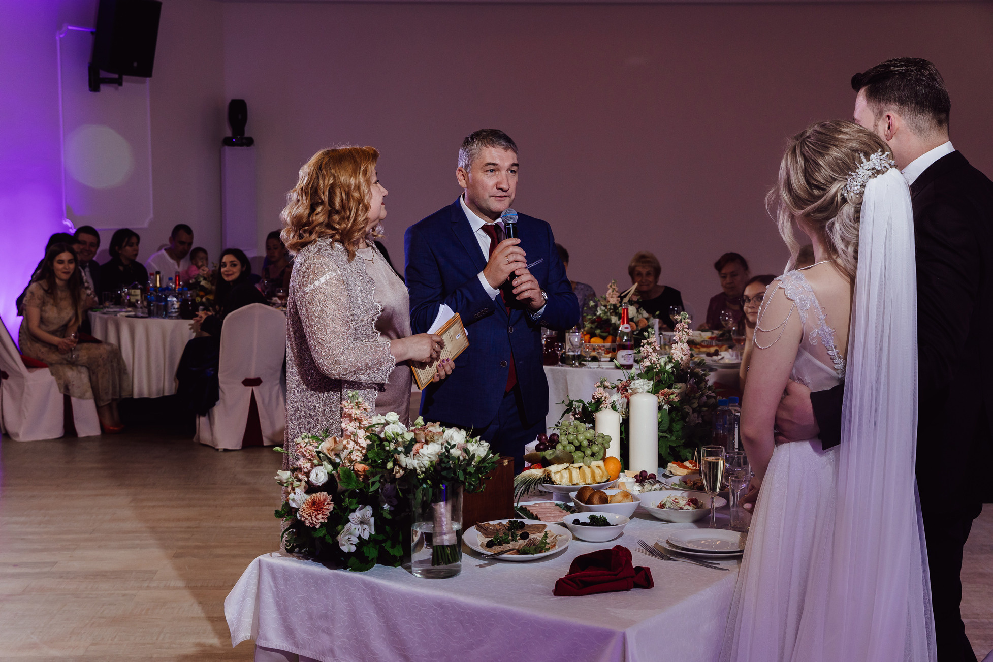 Женя и Вика. Профессиональная фотосессия в Москве и Московской области