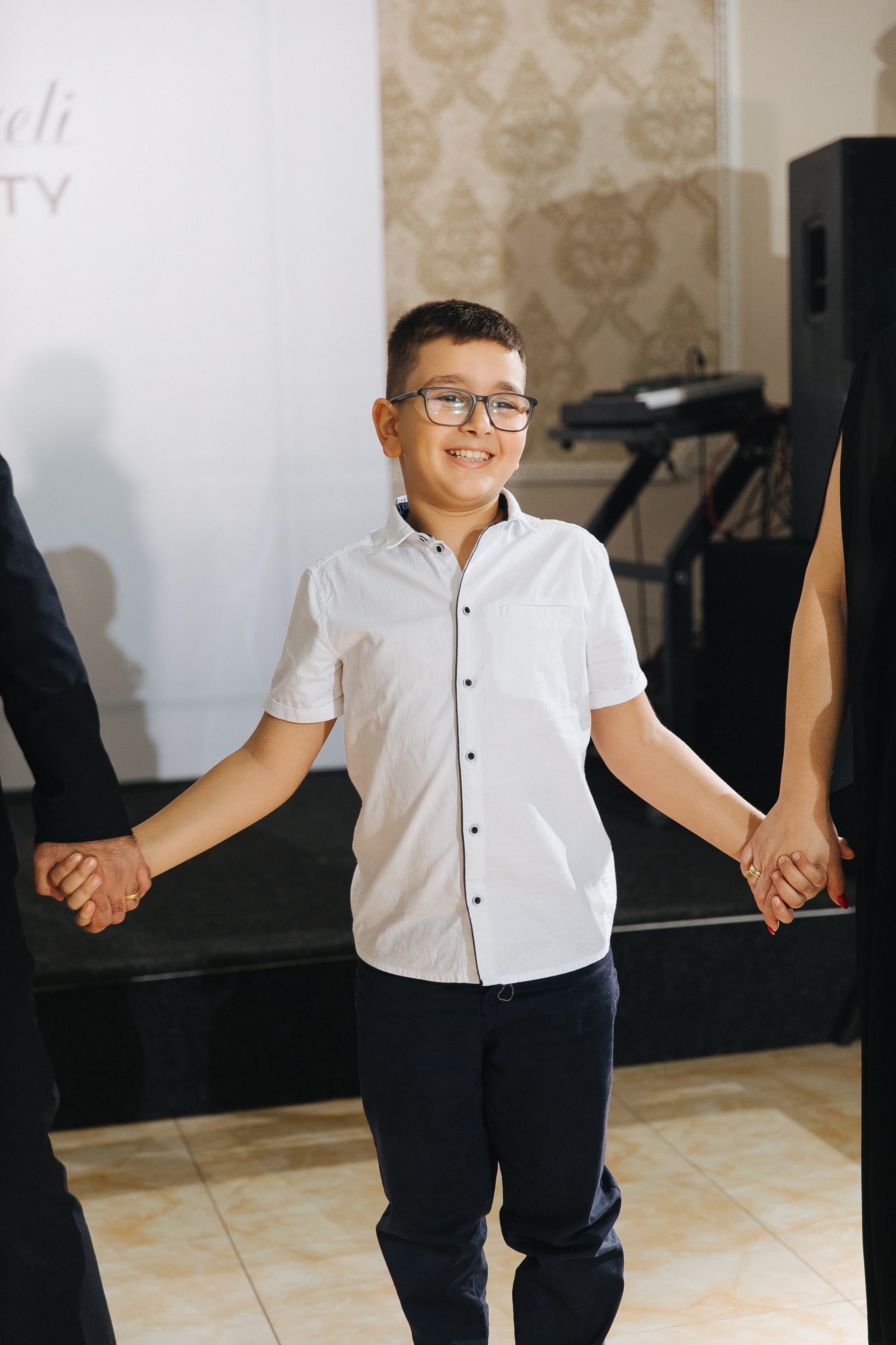 Ани и Назели. 35&5 День рождения, «Янтарь». Фотограф в Красноярске Надежда Воскресенская