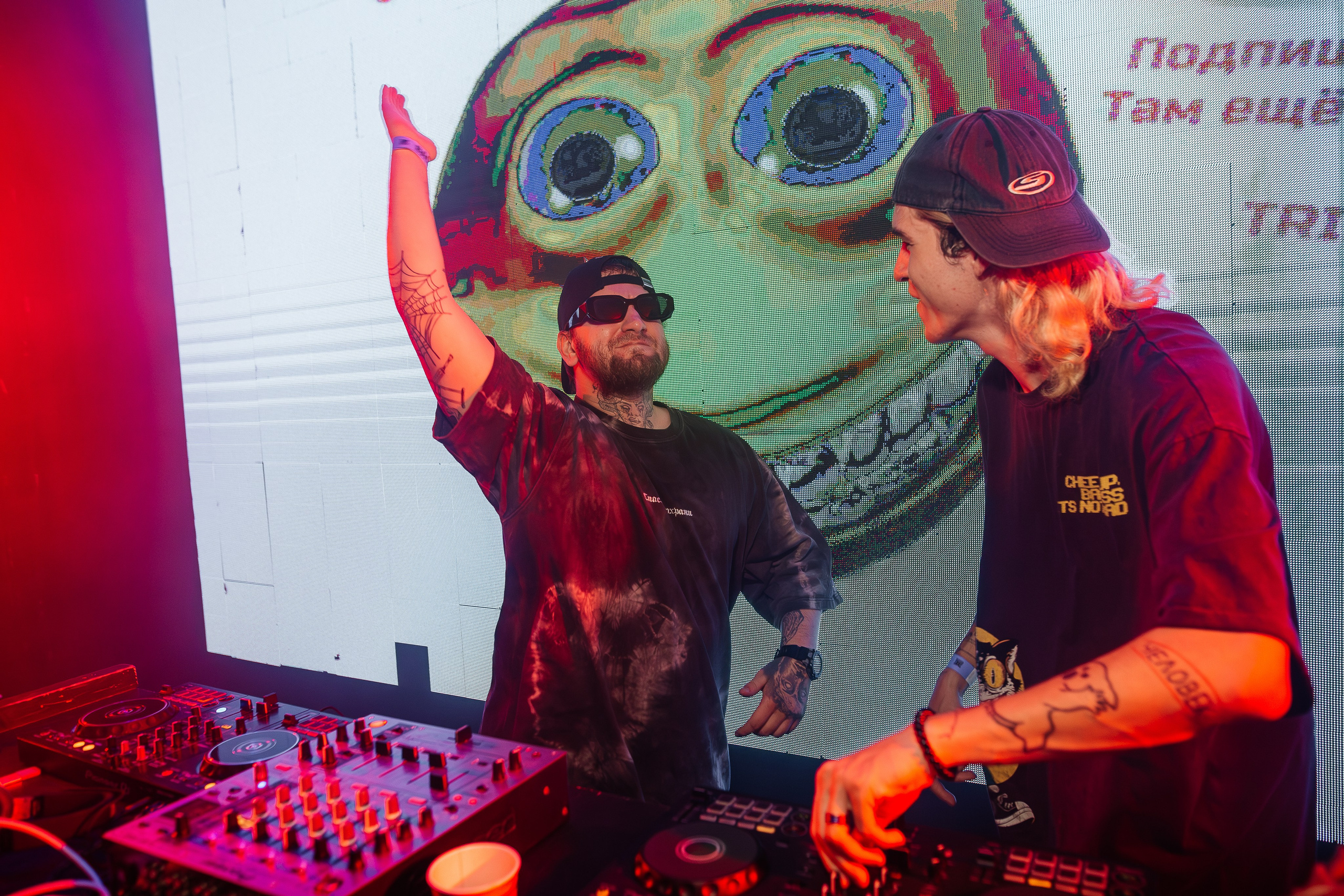 Хрися и Hotzzen. Factory 3. 18.04.2025. Главная