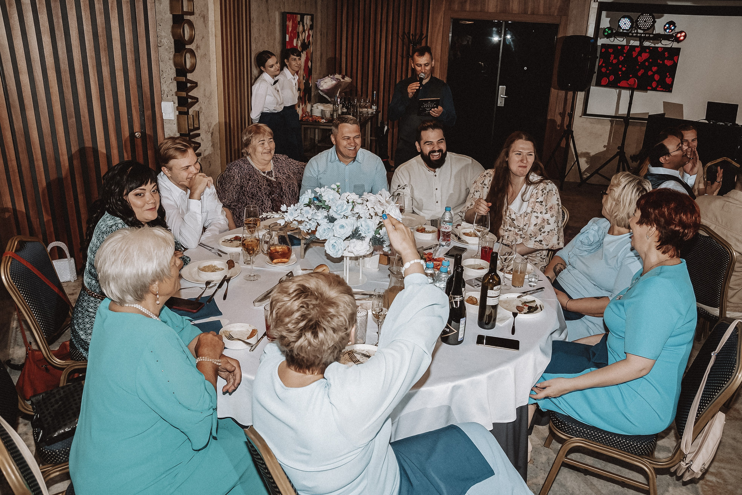 Свадебный фотограф в DoubleTree by Hilton, Новосибирск | Яна Иванова. Семейный и свадебный фотограф в Новосибирске Иванова Яна