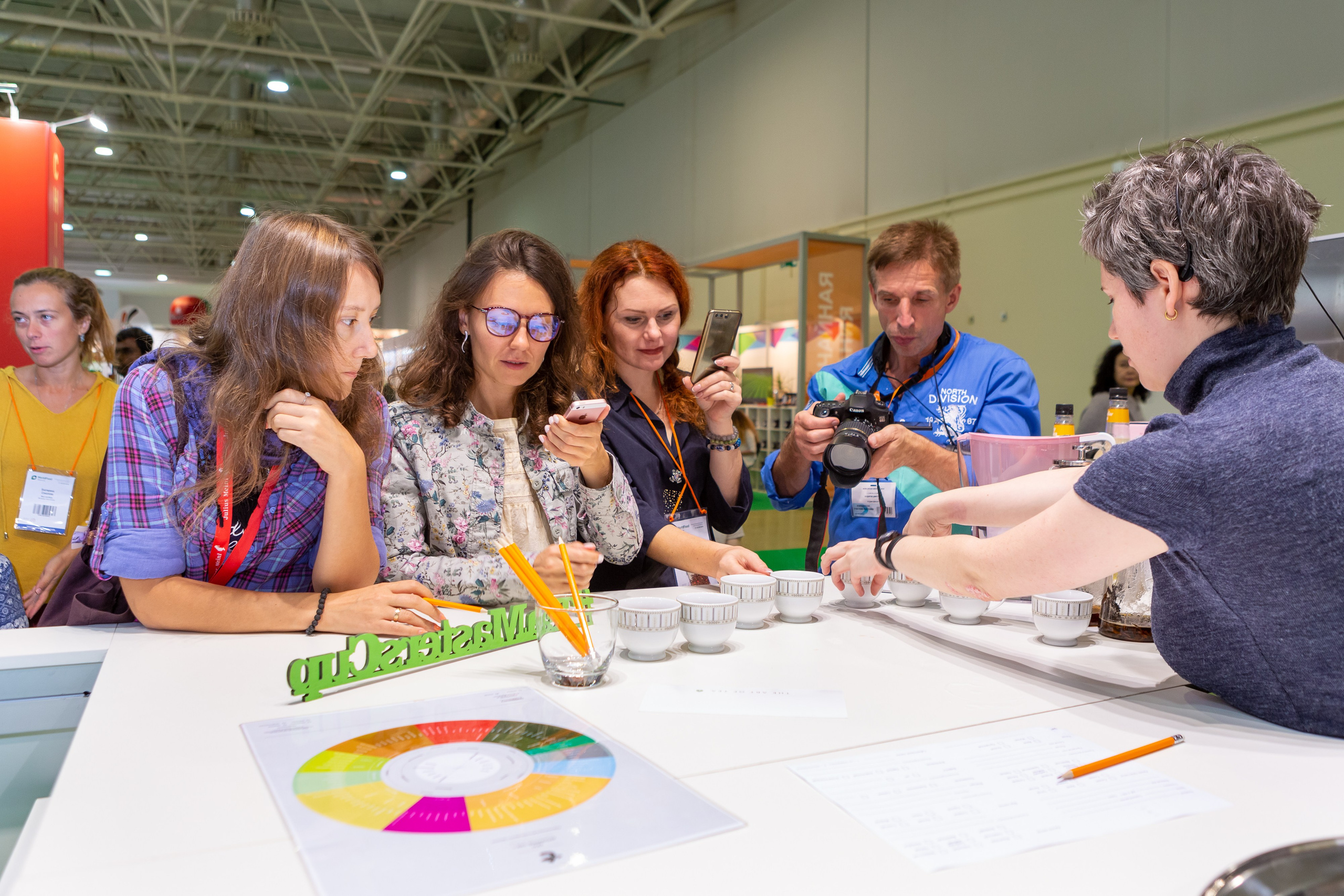 Репортажная фотосъёмка на выставке-конференции World Food Expo. Рекламный, предметный, репортажный, семейный фотограф и художник в Москве