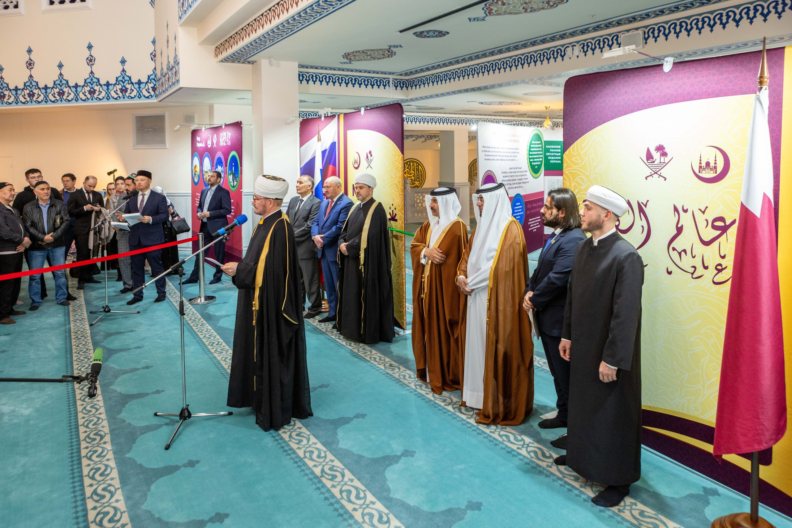 Открытие выставки Мир Корана. Рекламный, предметный, репортажный, семейный фотограф и художник в Москве