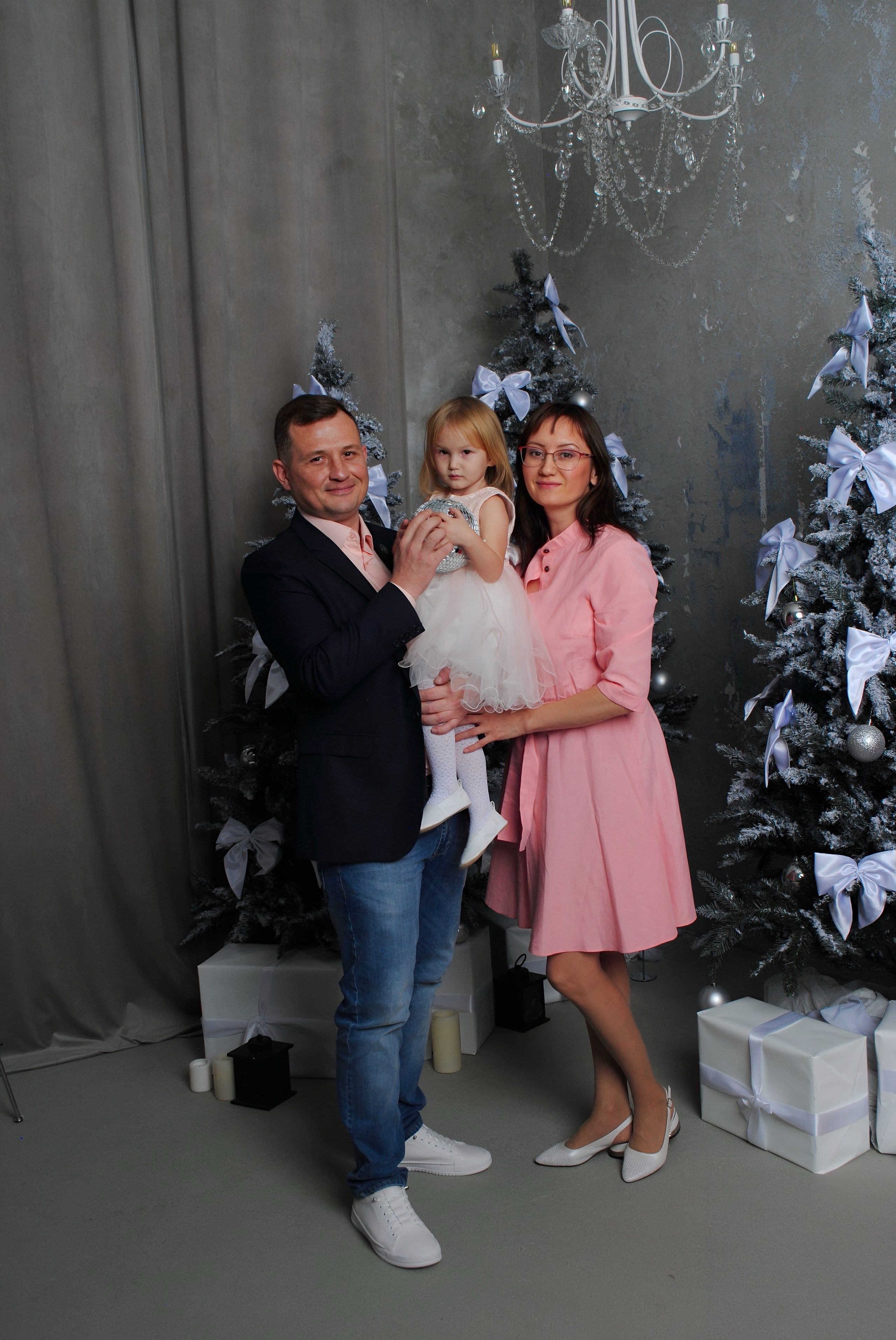 Лилия и семья. Фотограф Мария Мусаелян