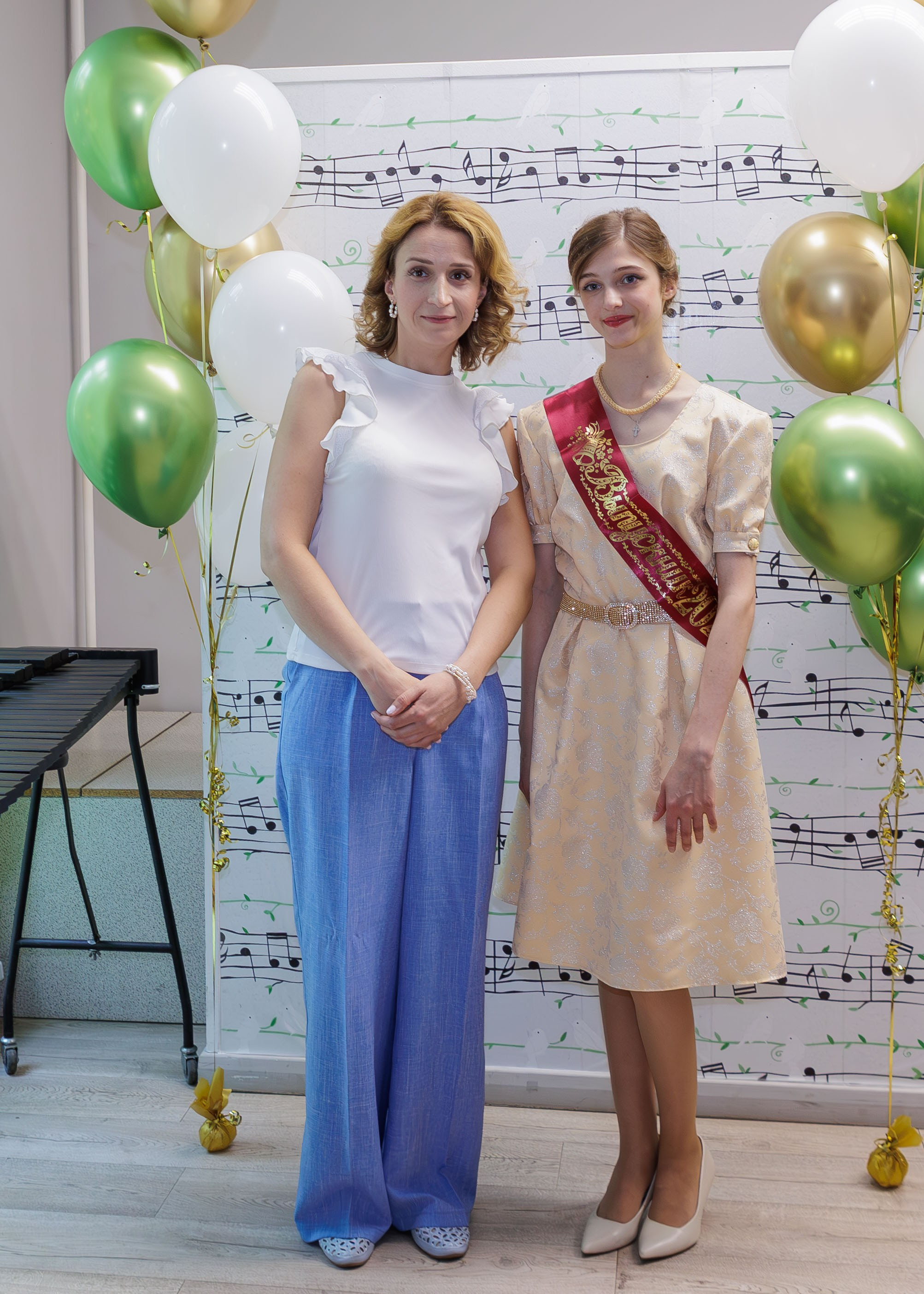 Вручение дипломов в Детской музыкальной школе имени Н. П. Будашкина. Выпускные альбомы и школьный фотограф в Подольске, Троицке, Щербинке, Москве и Московской области