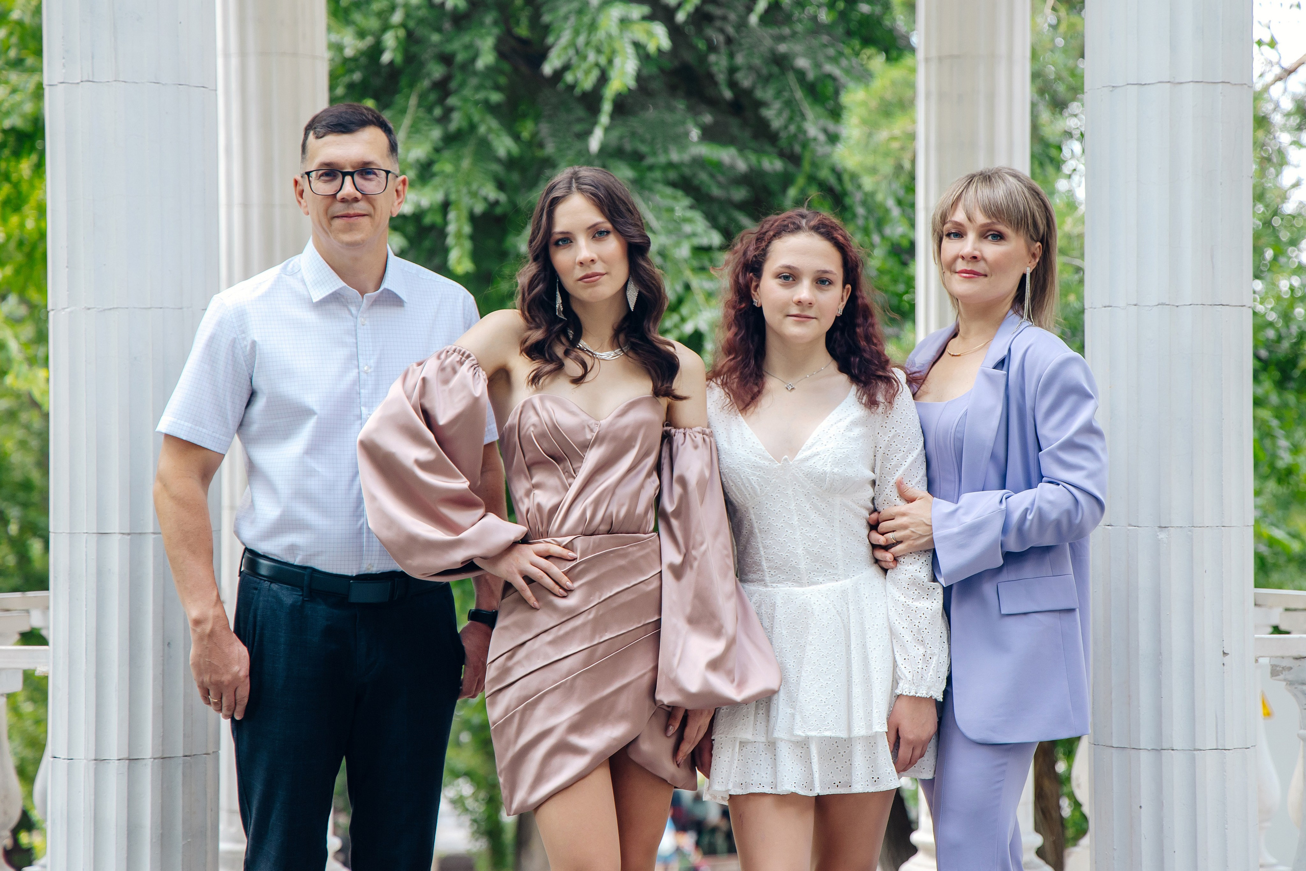 Оксана и ее семья. Фотограф Воронеж, фотосъемка свадеб, детских садов, фотоальбомы