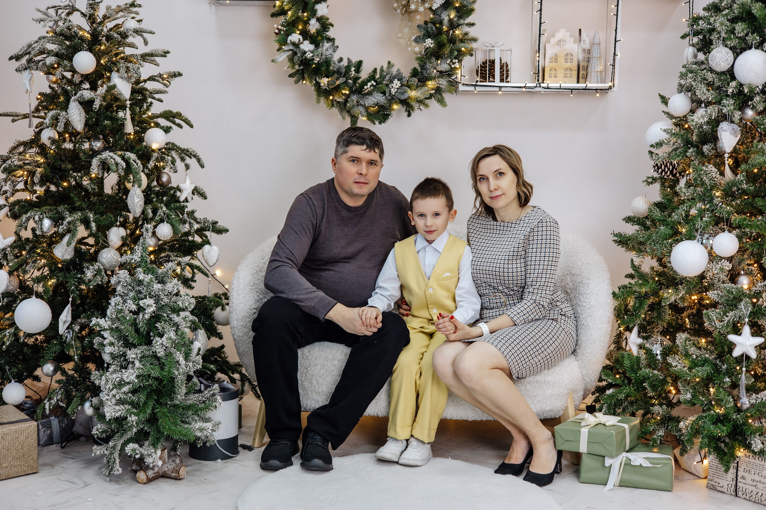 Новогодняя фотосессия в студии. Фотограф Воронеж, фотосъемка свадеб, детских садов, фотоальбомы