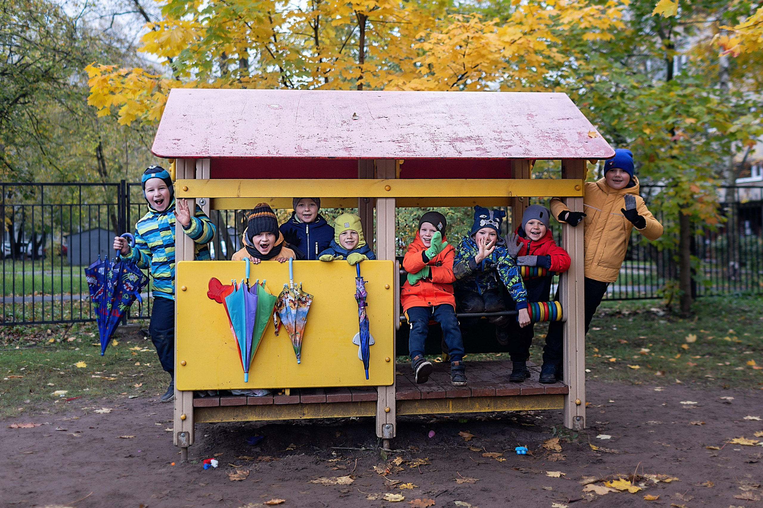 Осень в саду_Старшая группа_2023 год. Семейный фотограф в Санкт-Петербурге