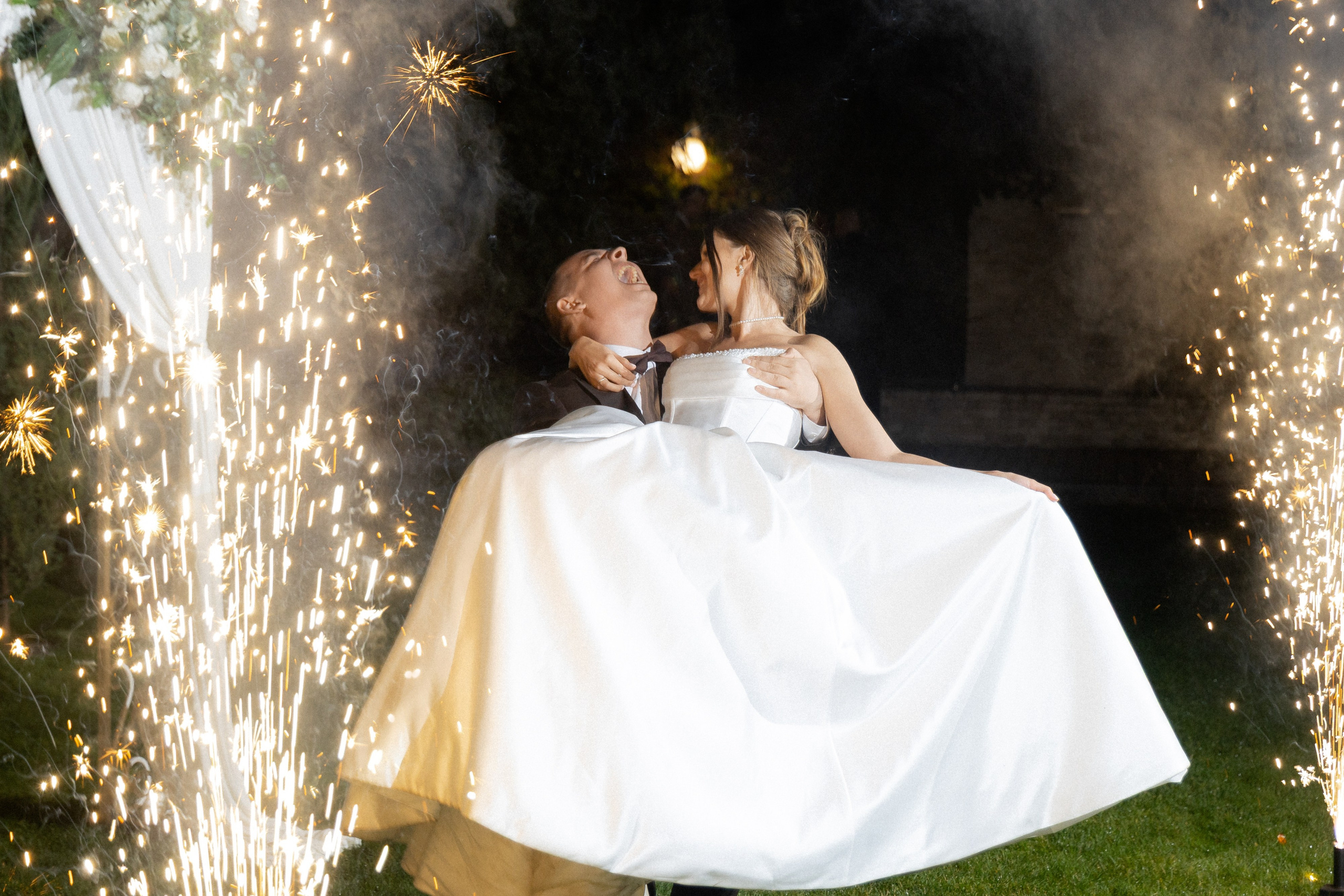 Свадебная фотосессия Анастасии и Игоря в Усадьбе Легенда. Свадебный фотограф в Минске/Беларуси Сергей Спиридонов