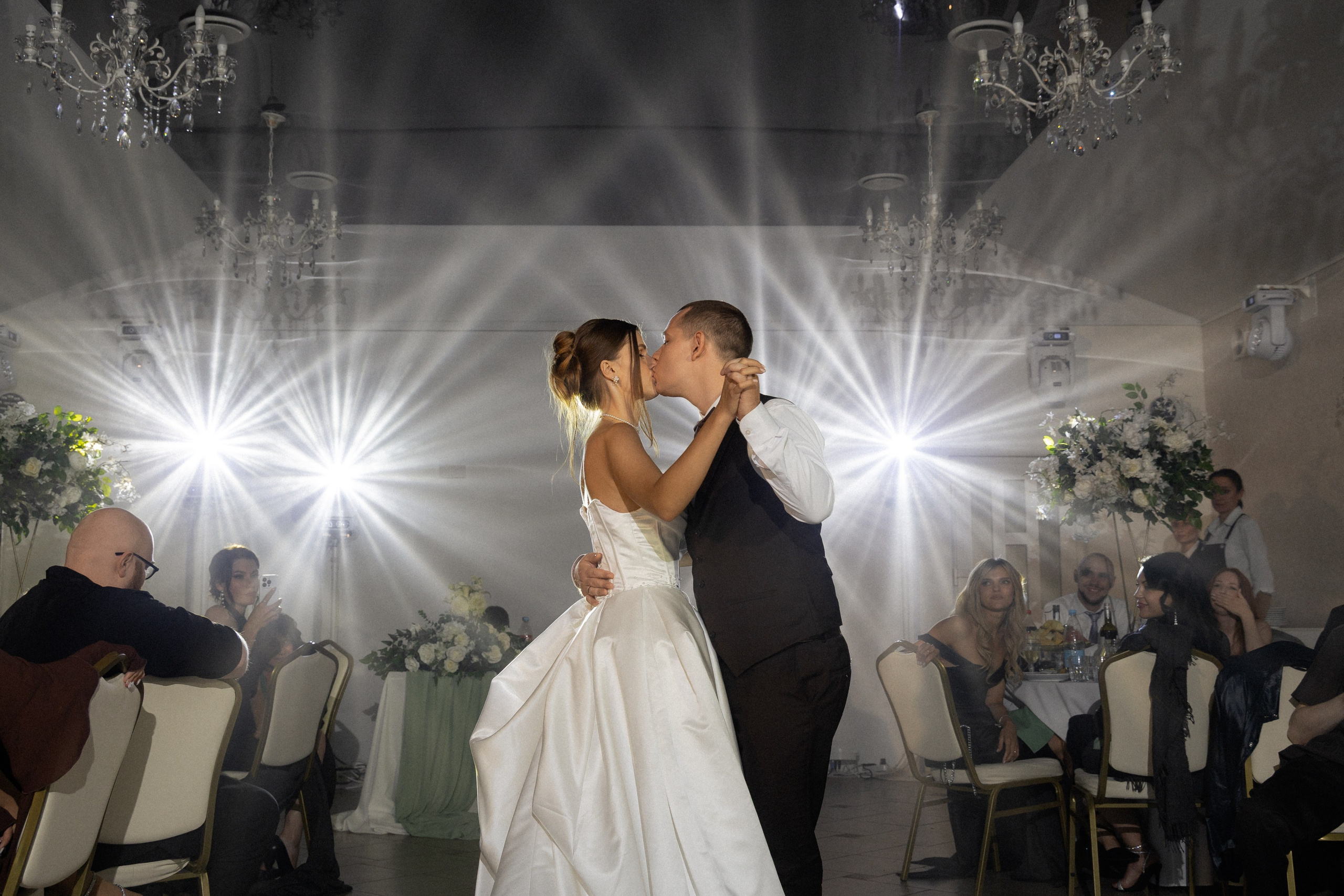 Свадебная фотосессия Анастасии и Игоря в Усадьбе Легенда. Свадебный фотограф в Минске/Беларуси Сергей Спиридонов