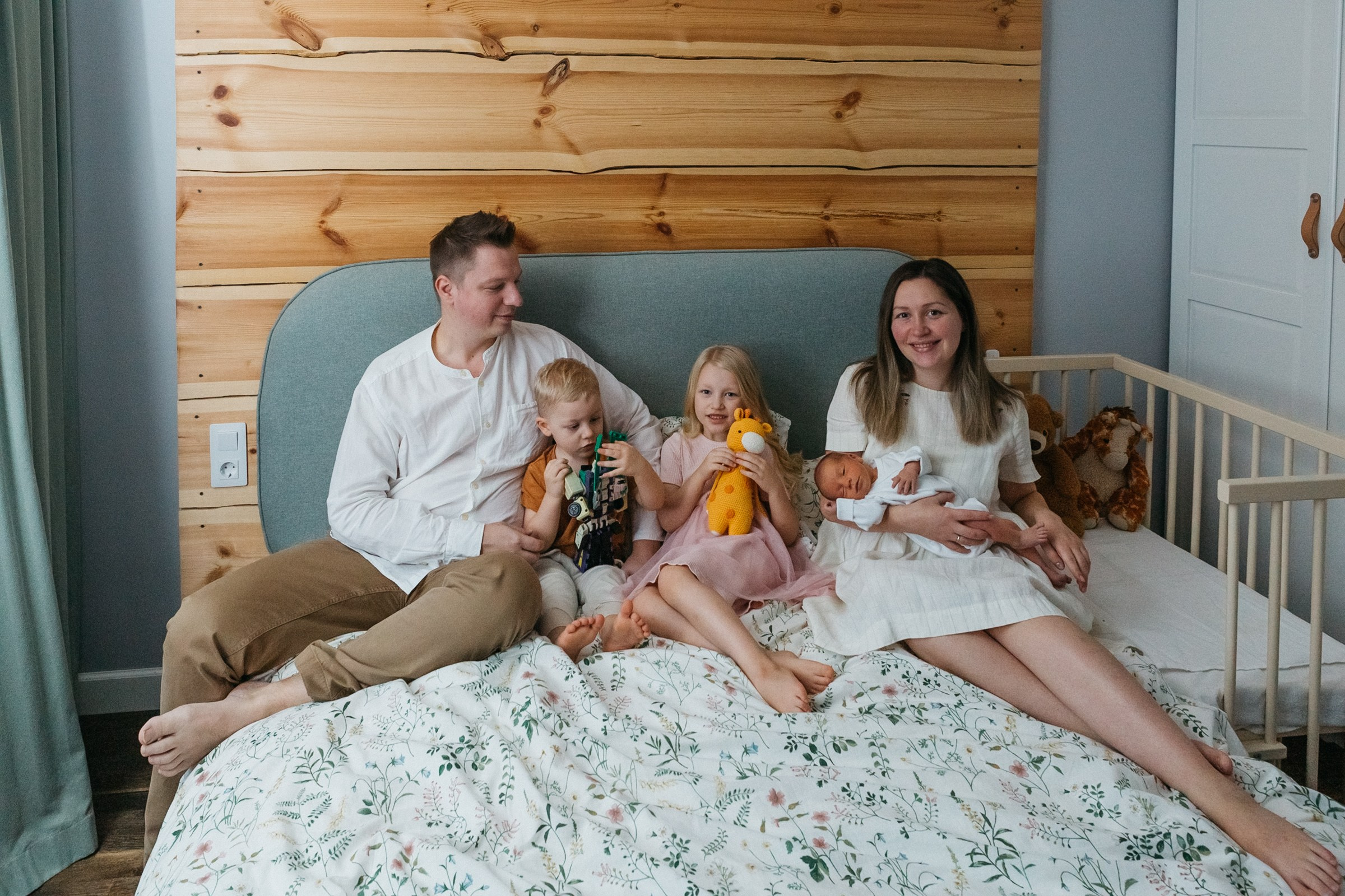 Никита, Оля, Кира, Мирослав, Добрыня. Семейный и портретный фотограф в Санкт-Петербурге